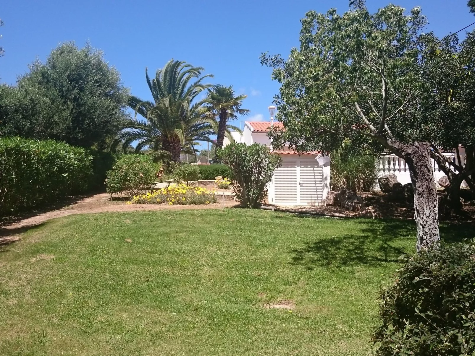 Mit Terrasse und Gemeinschaftspool-Draußen