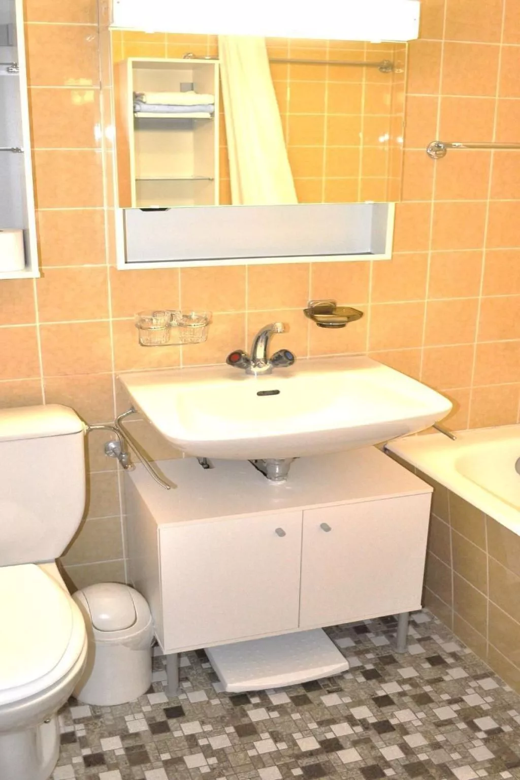 Chesa Panorama-Image-tags.info