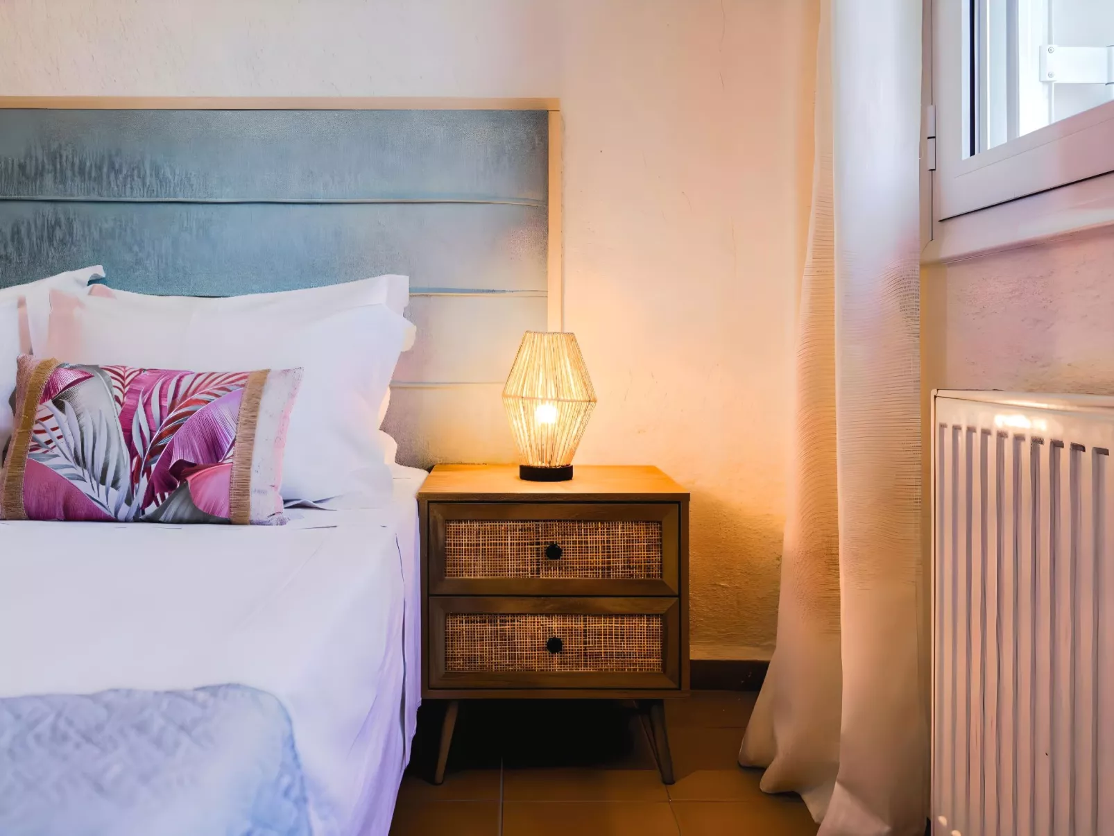 "Cretan Lodge" mit Blick auf das Wasser-Inside