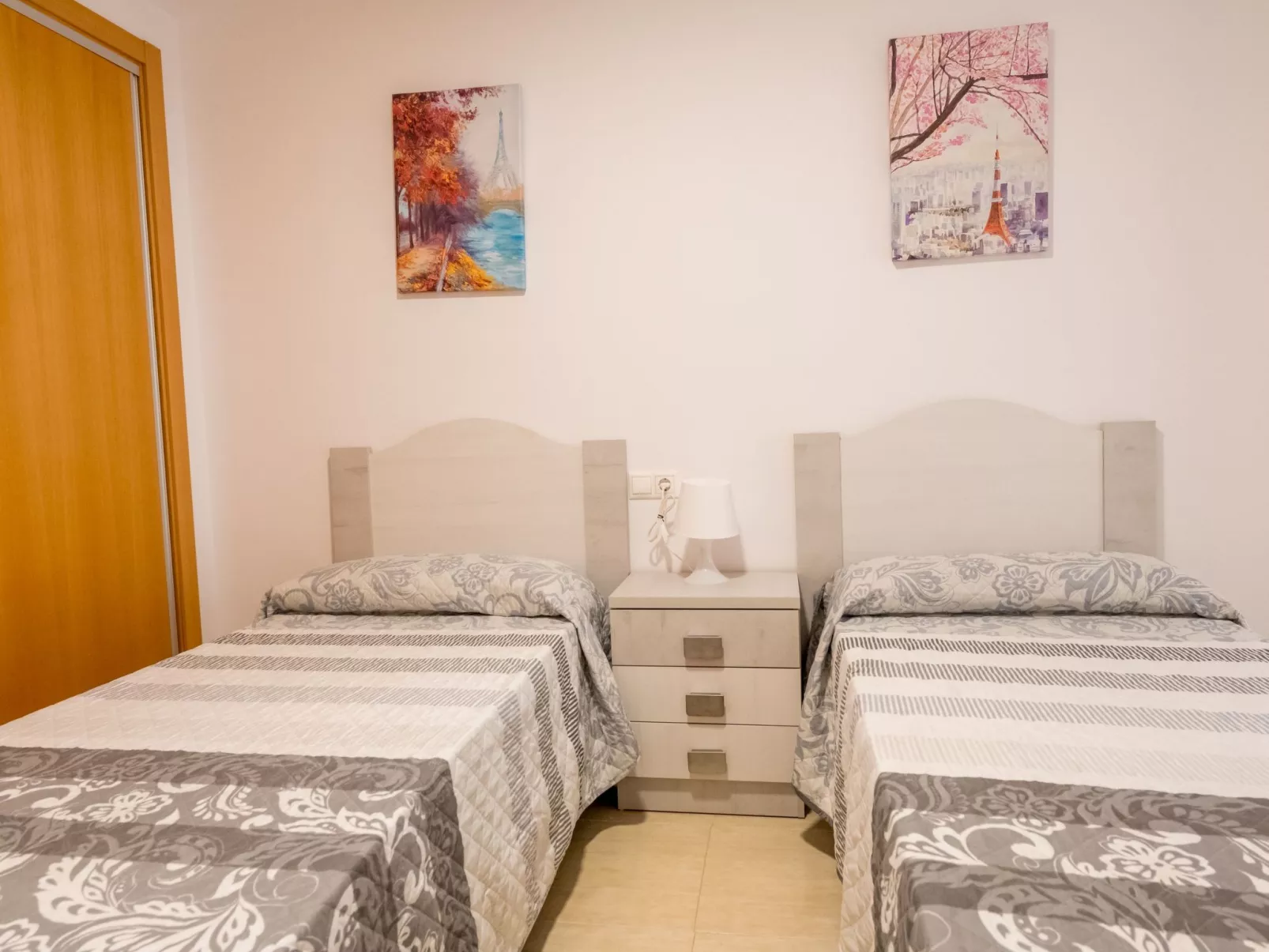 Mestral 4-Image-tags.info