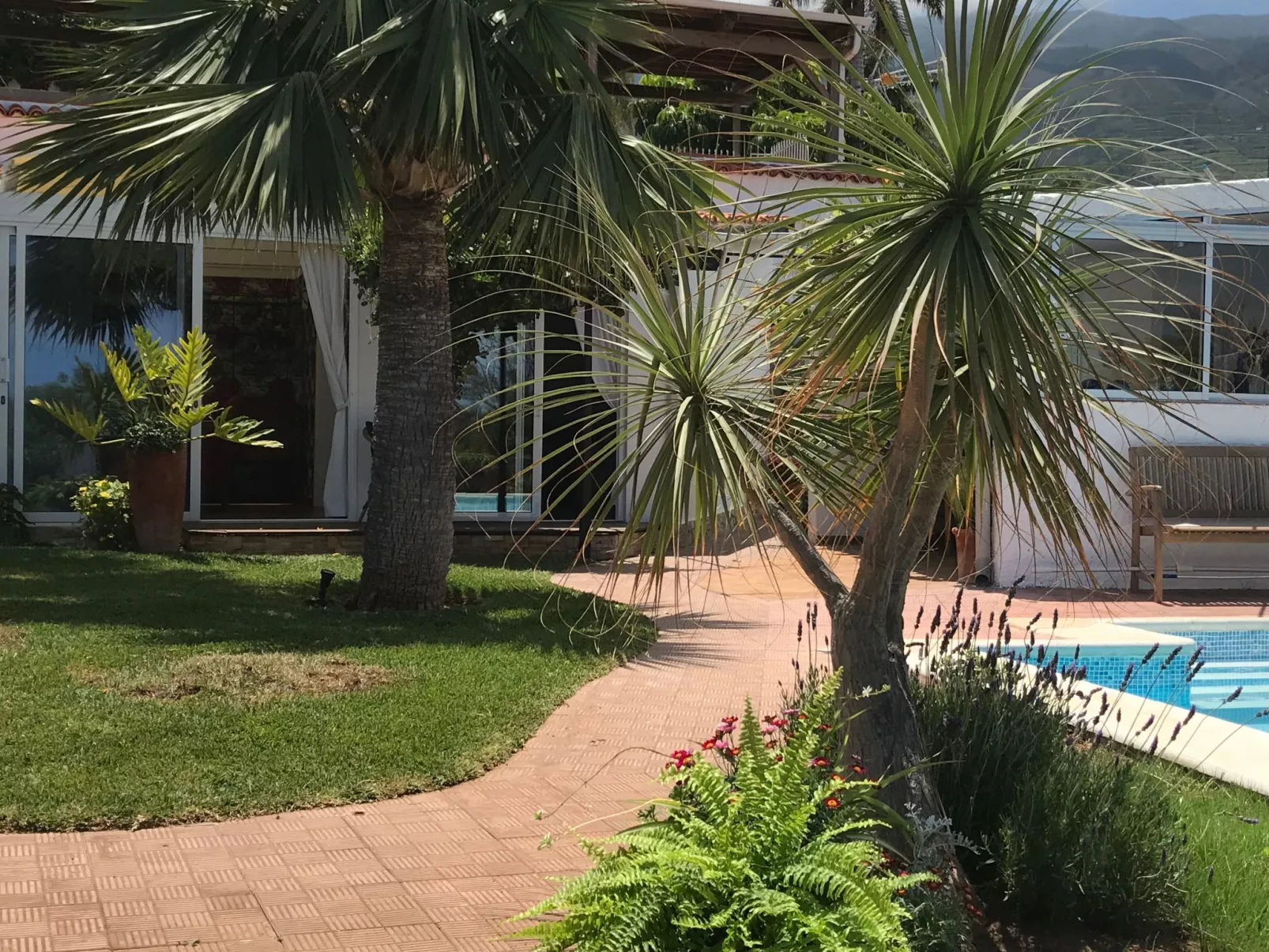 Haus "Maria" mit eigenem Schwimmbad-Outside