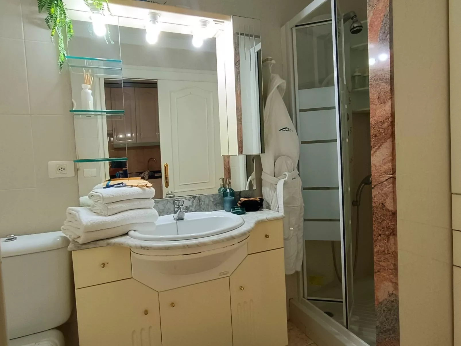 Casa Maria Altagay-Inside