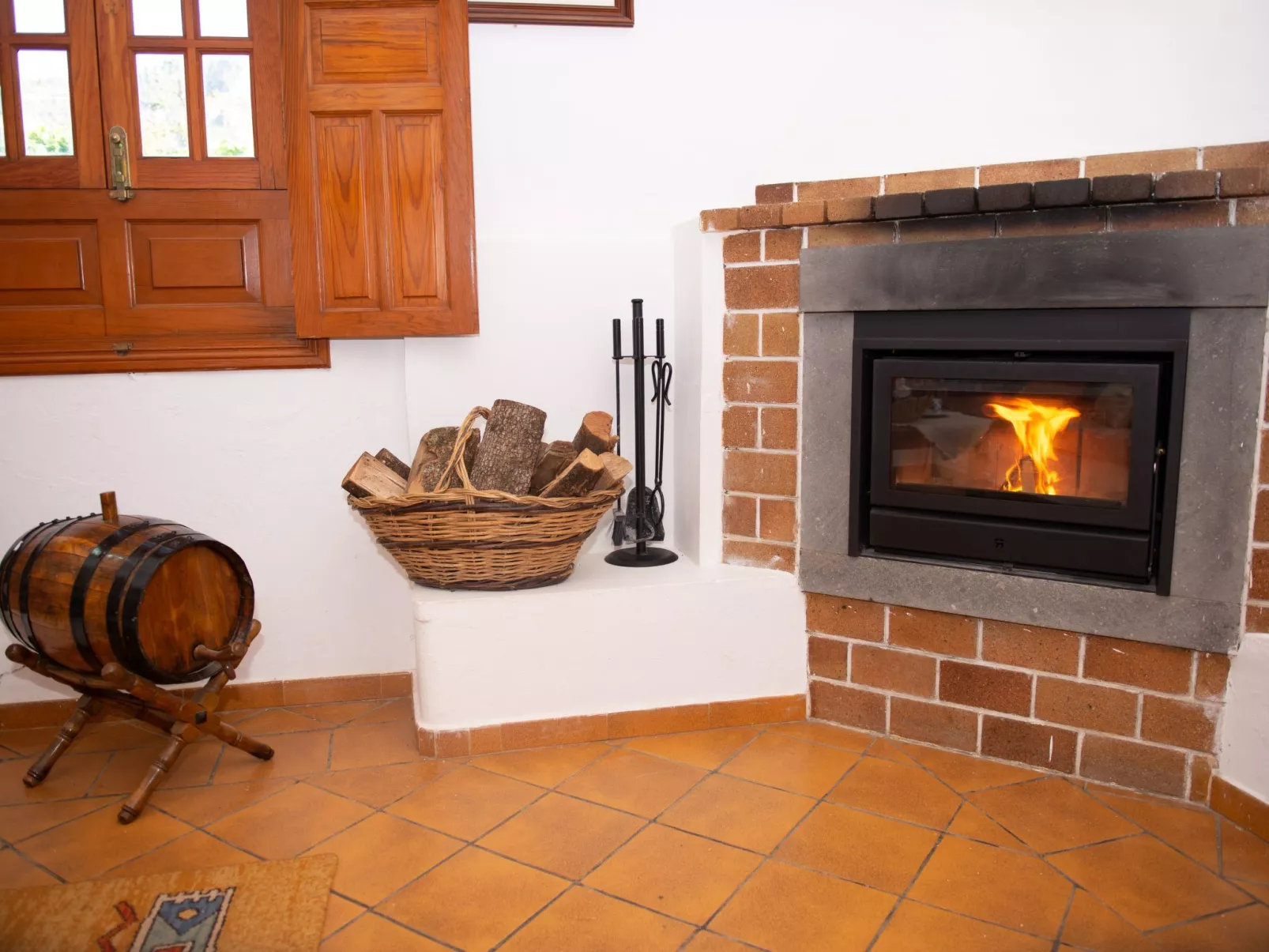 Typisch kanarische Finca Elena mit eigenem Pool-Drinnen