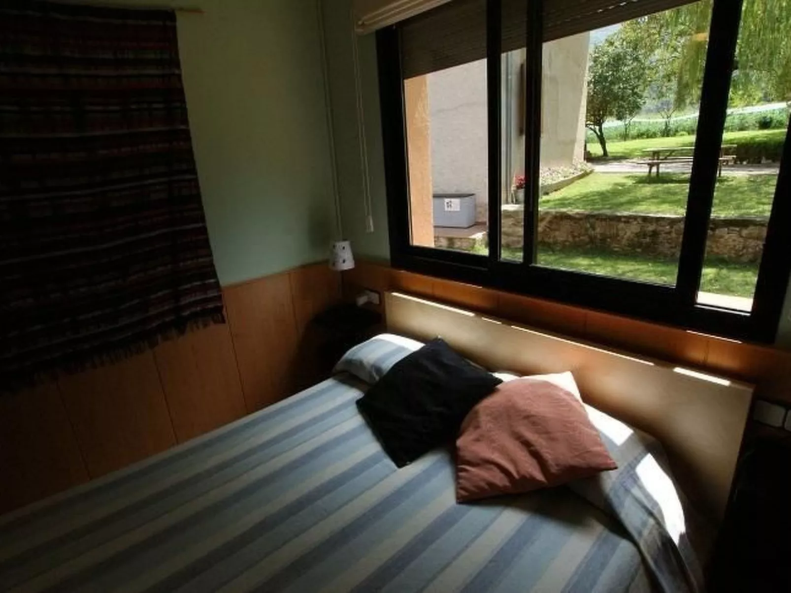 Kleiner Bungalow mit zwei Schlafzimmern.-Inside