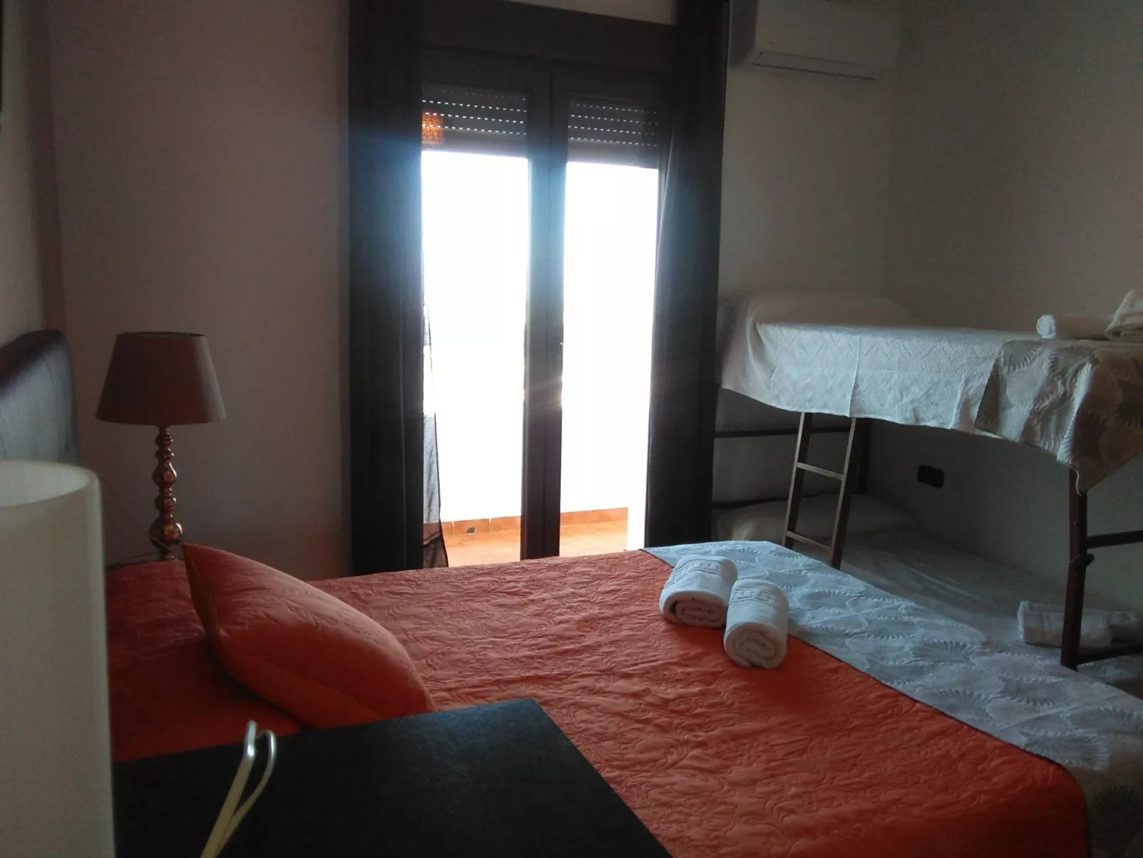 Villa "Casa Medina Güevejar"-Image-tags.info