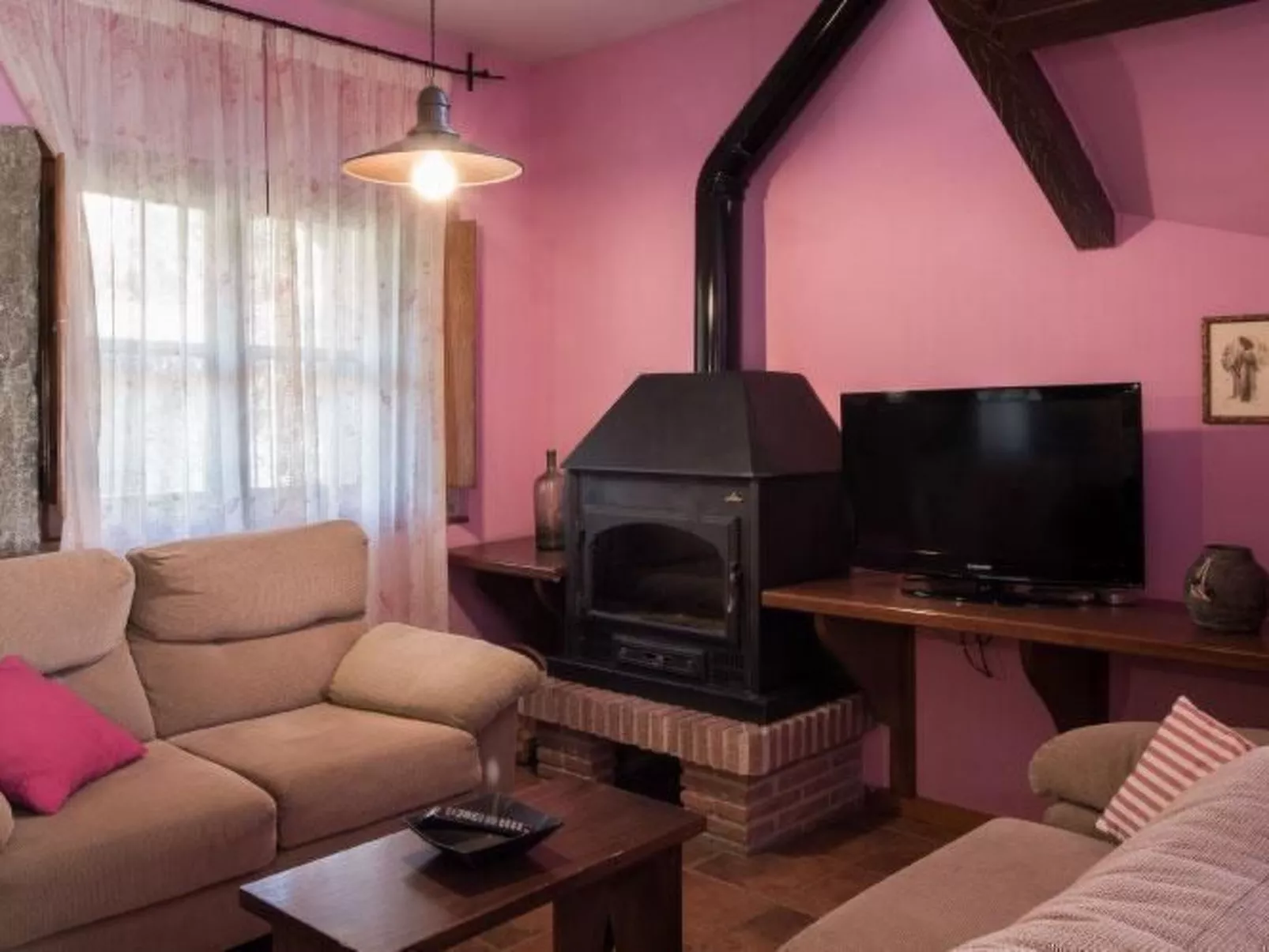 Natürlicher Urlaub in einem Ferienhaus mit Garten und Terrasse-Inside