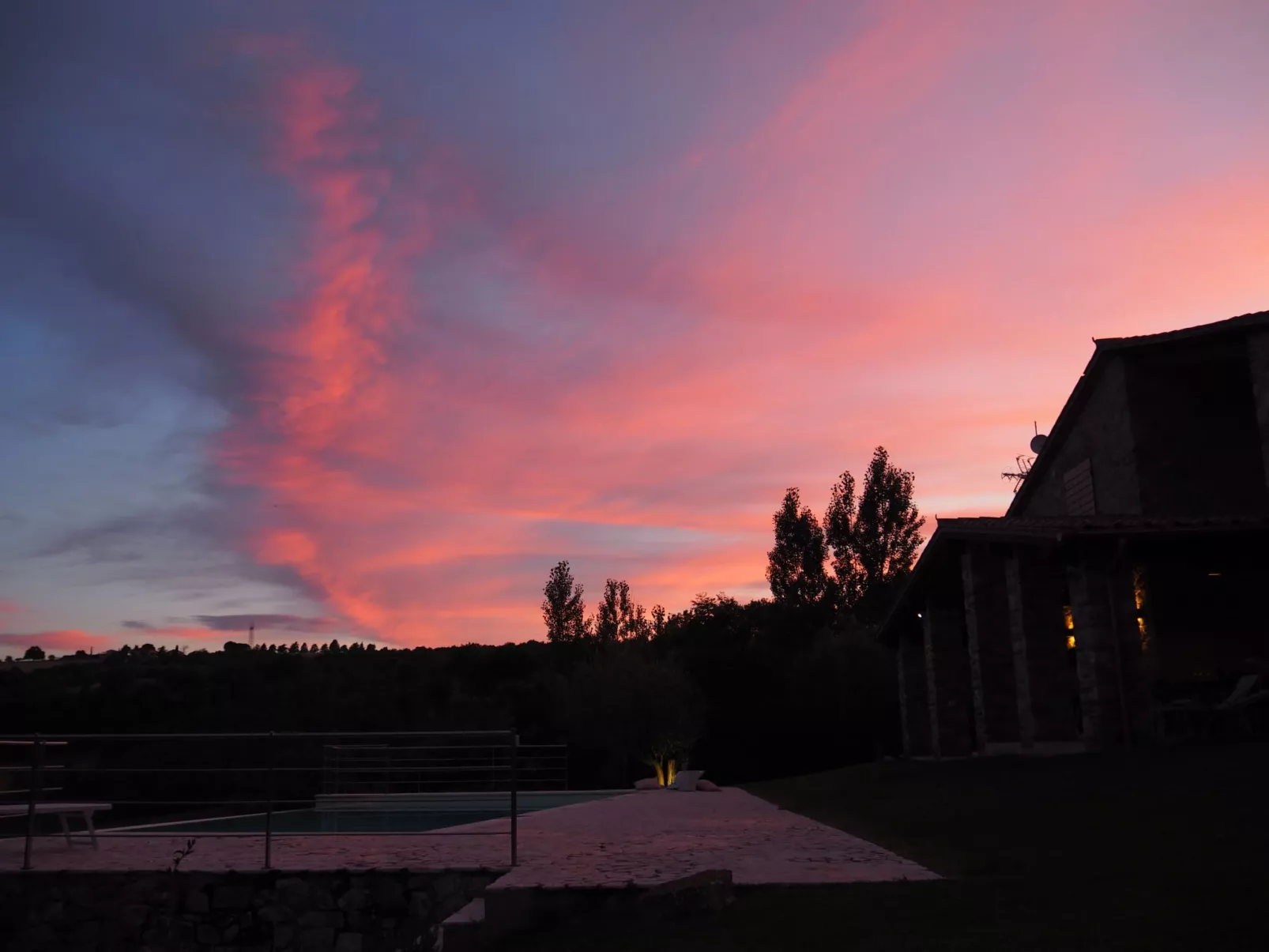 Casale Civitella mit Infinity-Pool-Draußen