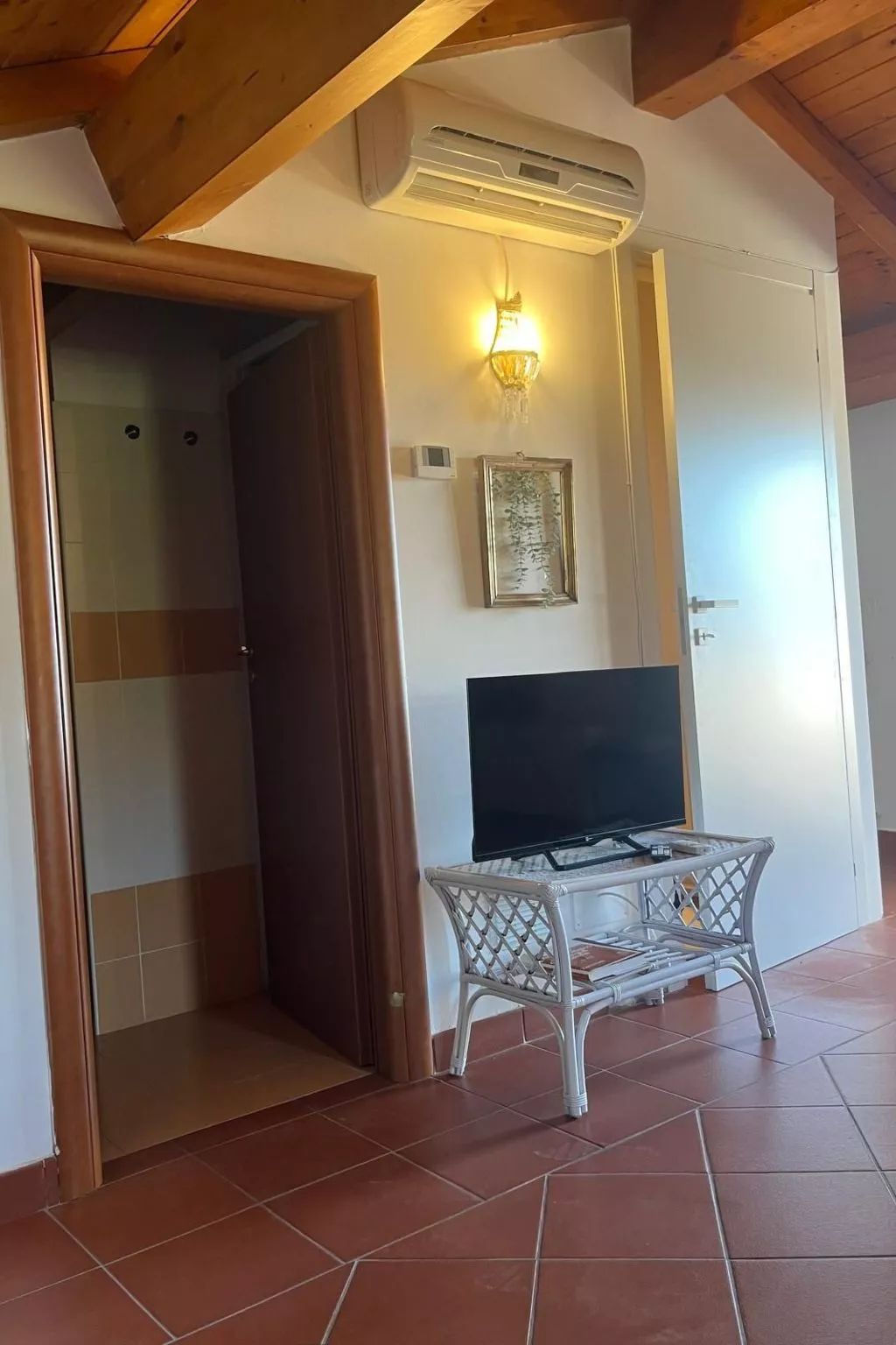 Anwesen "Casa Malù" mit Blick aufs Wasser-Image-tags.info