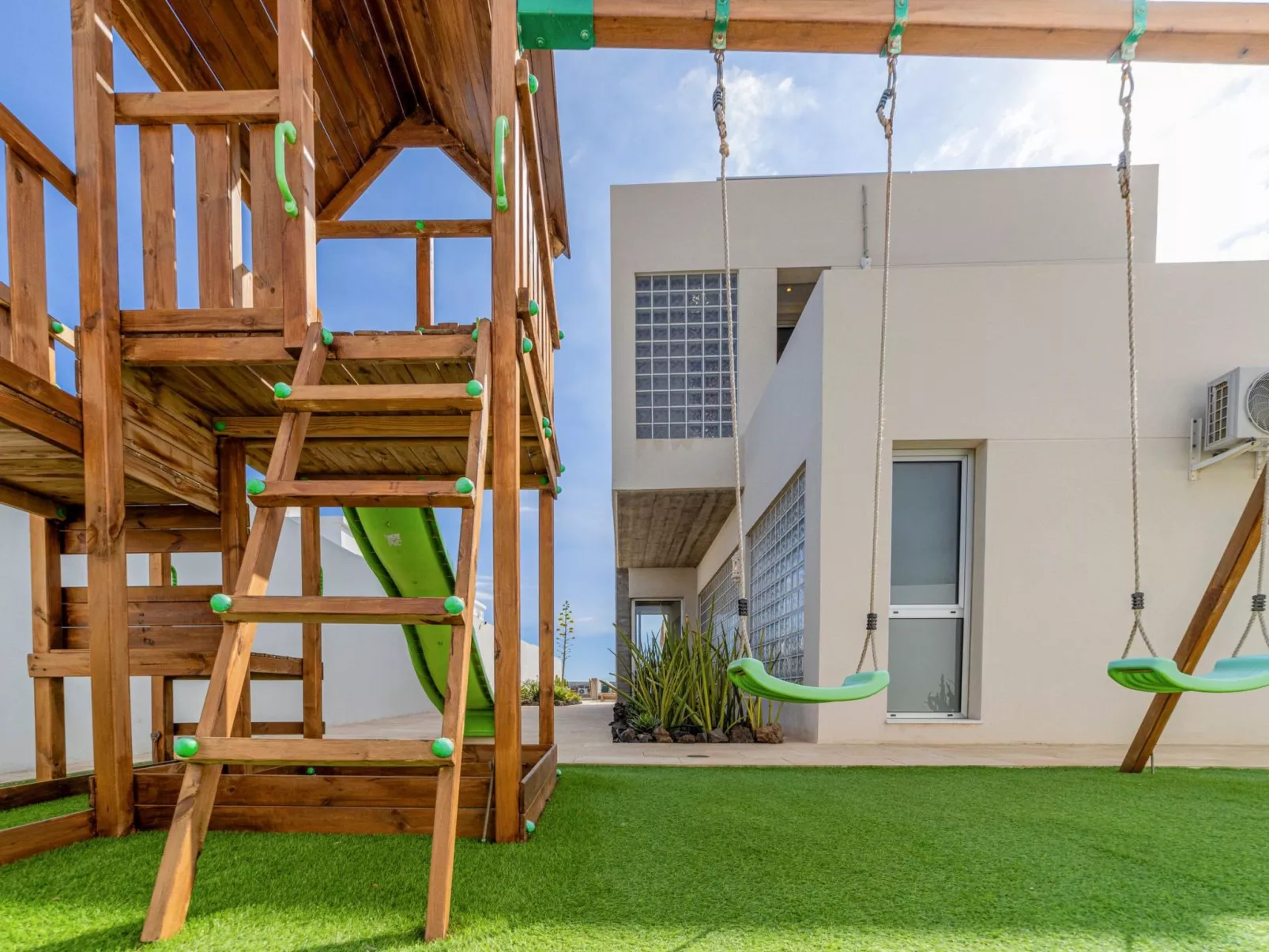 Chalet "Ixchel Strandhaus"-Outside