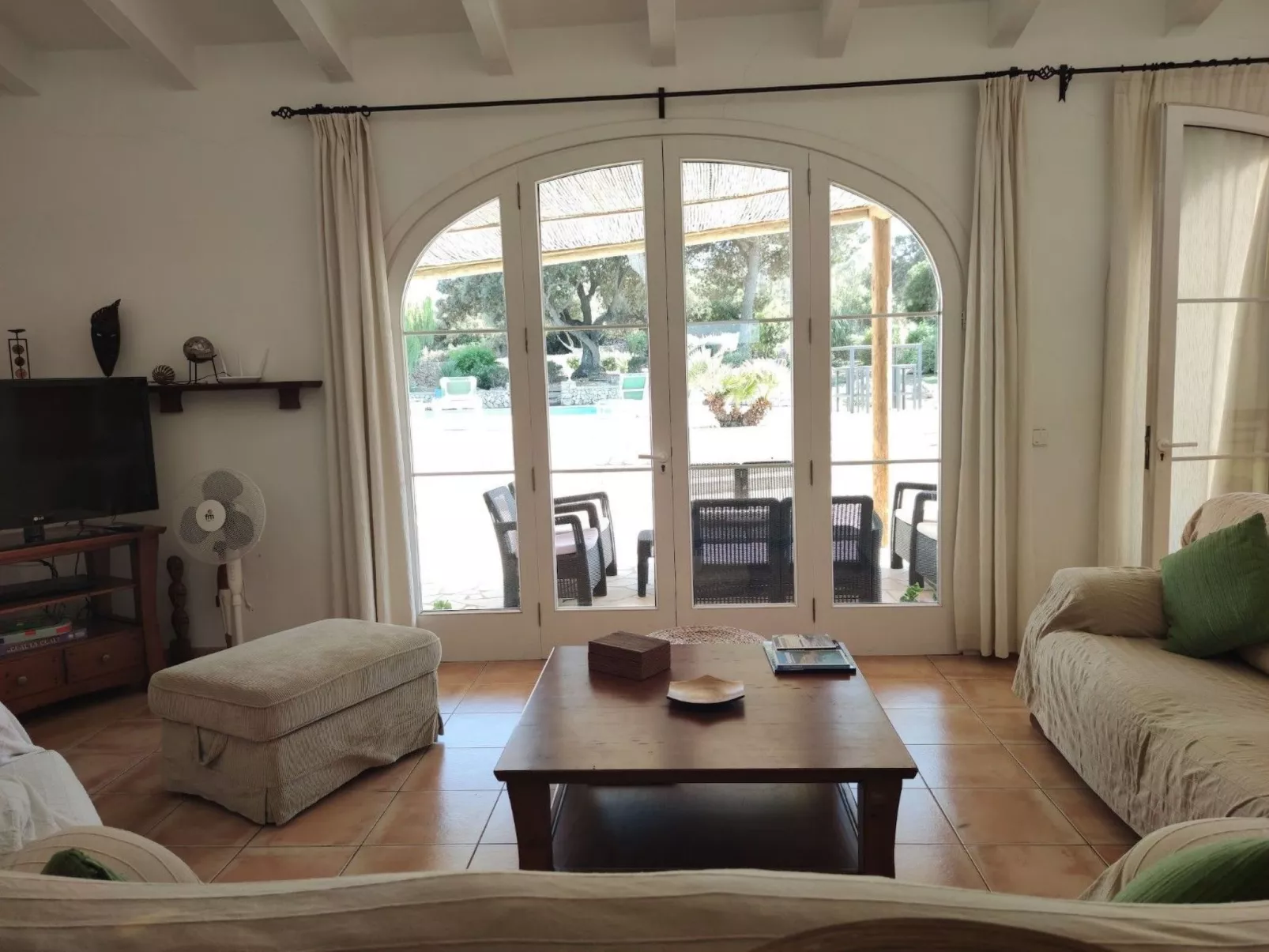 Gemütliches Ferienhaus in Alaior mit Privatem Pool-Drinnen