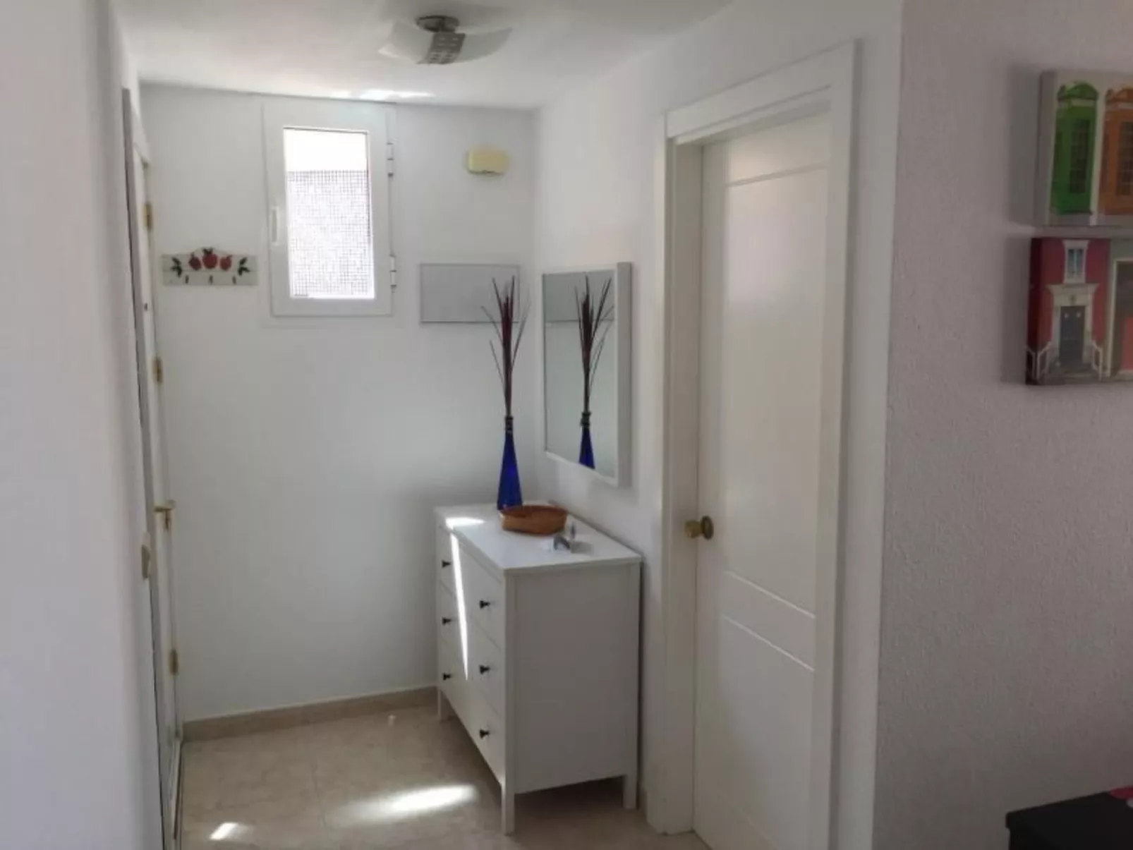 Schöne Wohnung mit Sonnenterrasse und Meerblick-Dedans