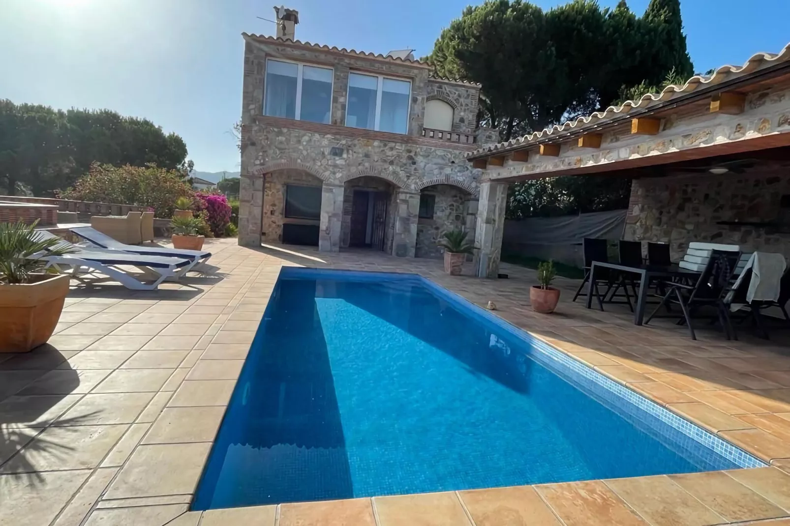 PréciliCédri-Pool