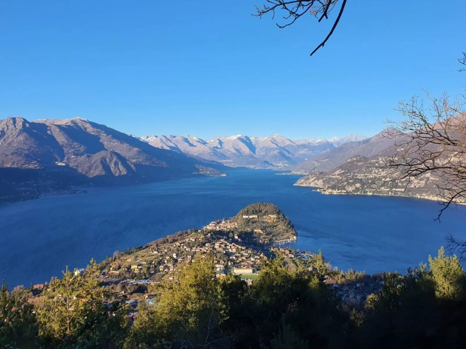 CasaKatty Zwei-Zimmer-Wohnung mit Balkon mit Seeblick-Outside