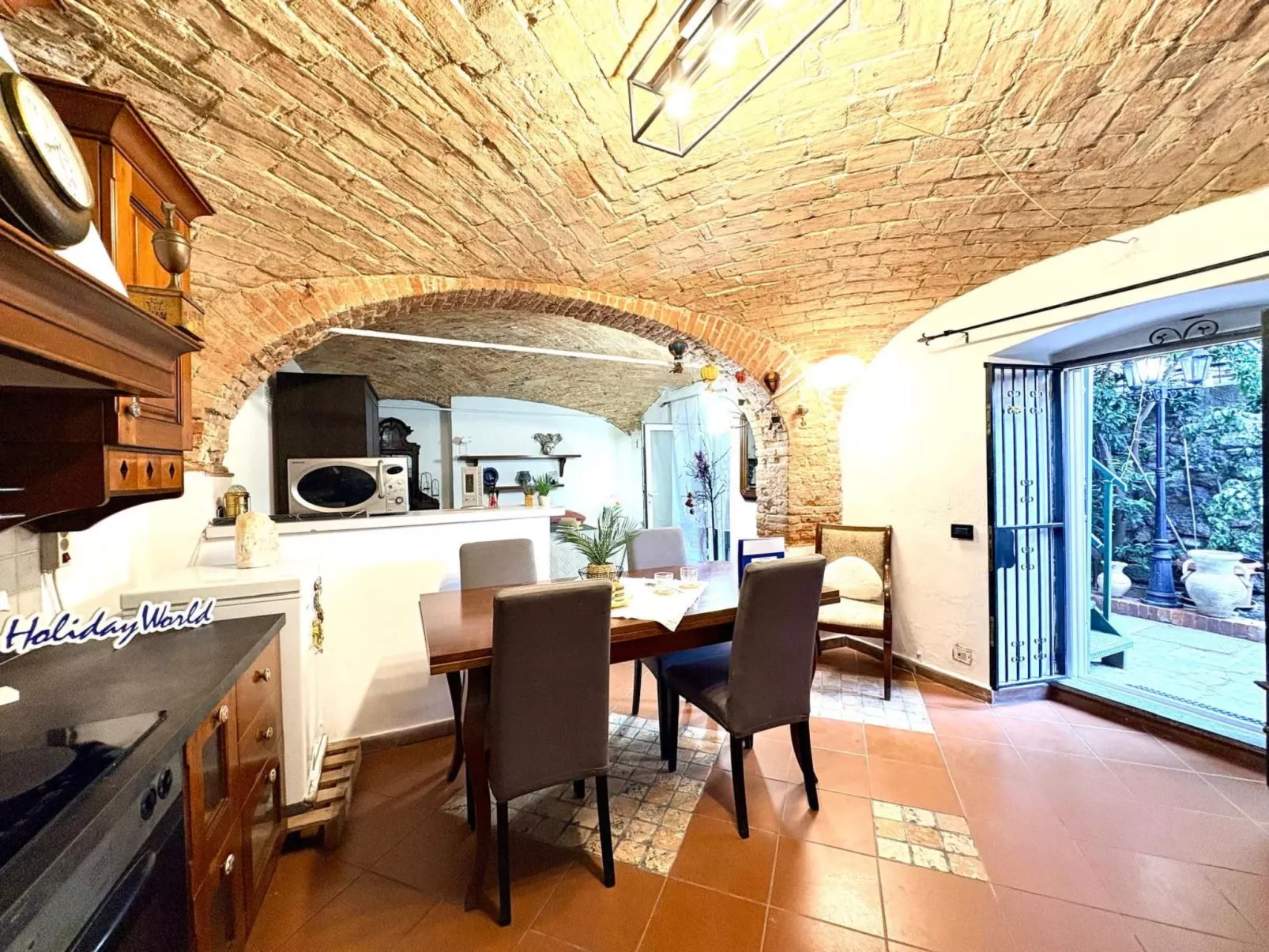 La Magia delle Fate von Holiday World-Drinnen