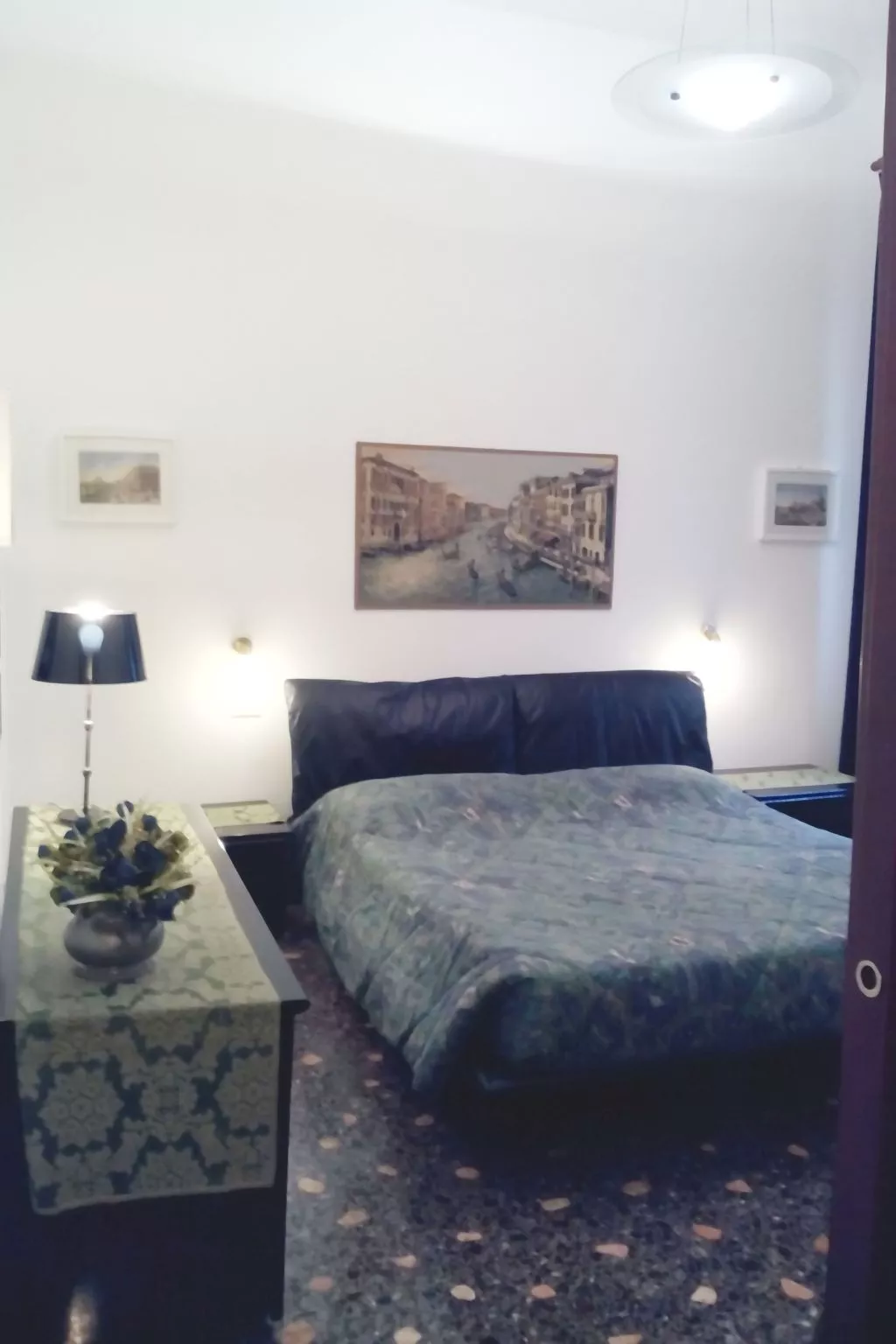 Ca'del Ravano' Wohnung mit Blick aufs Wasser-Drinnen