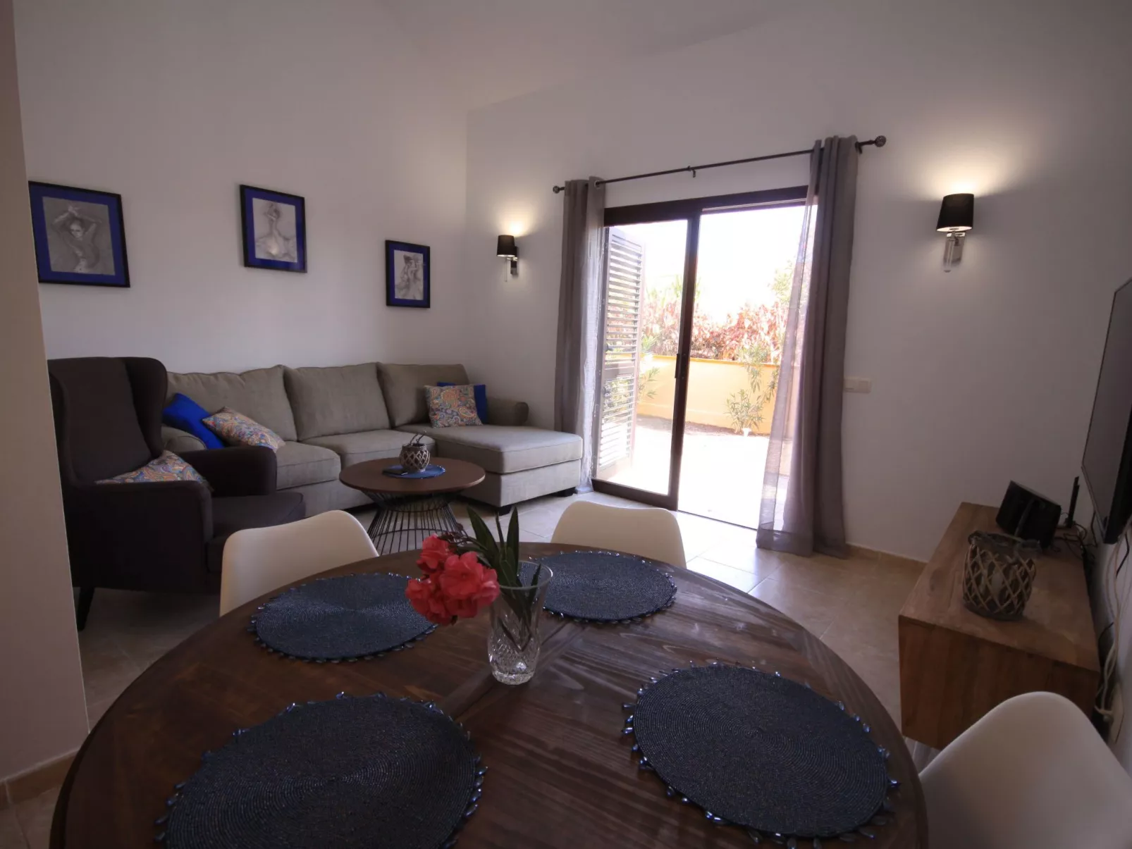 "Casa Bella" mit Wasserblick-Inside