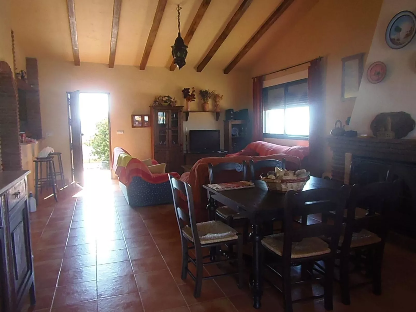 "Villa Calena" mit Garten-Dedans