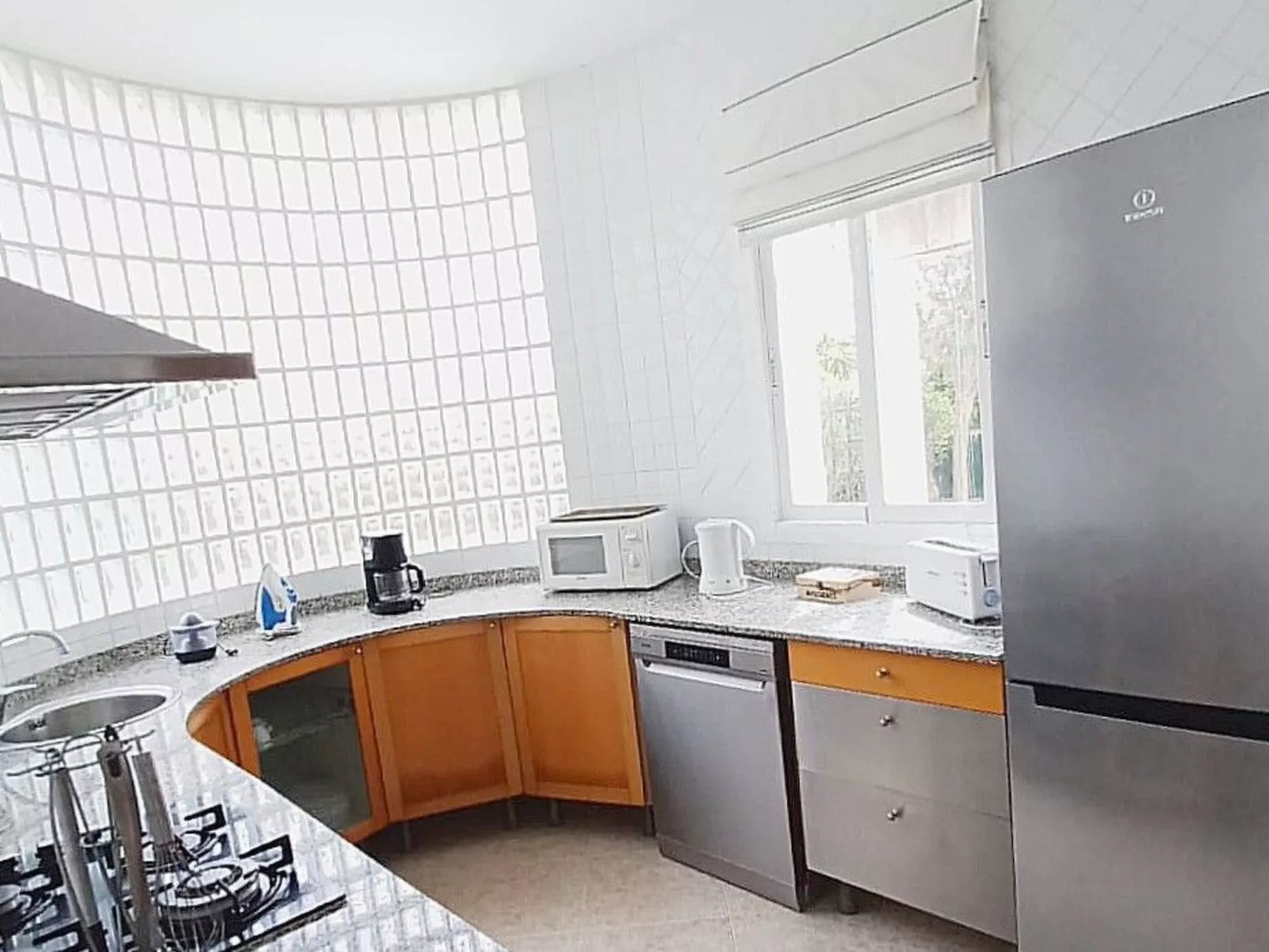 Villa "Estel" mit eigenem Schwimmbad-Image-tags.info