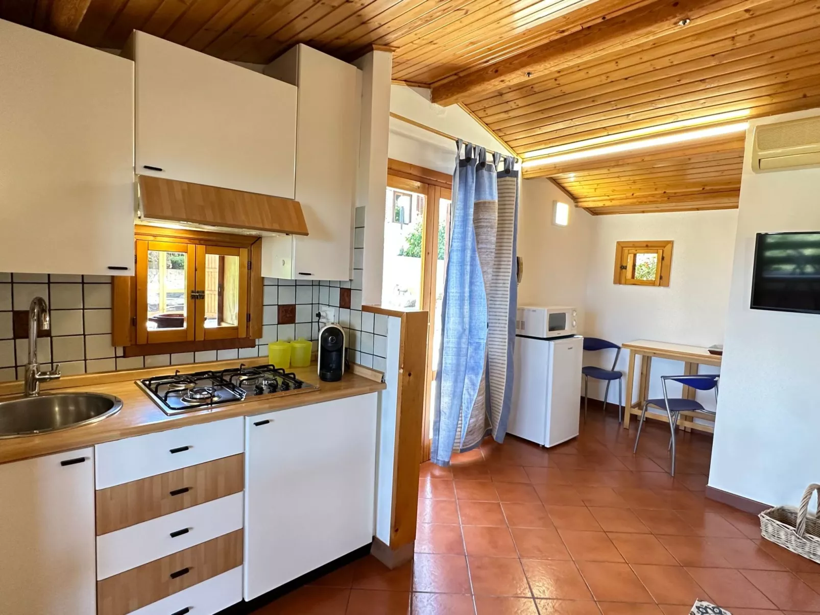 Studio-Wohnung "P Melograno" mit Pool-Dedans