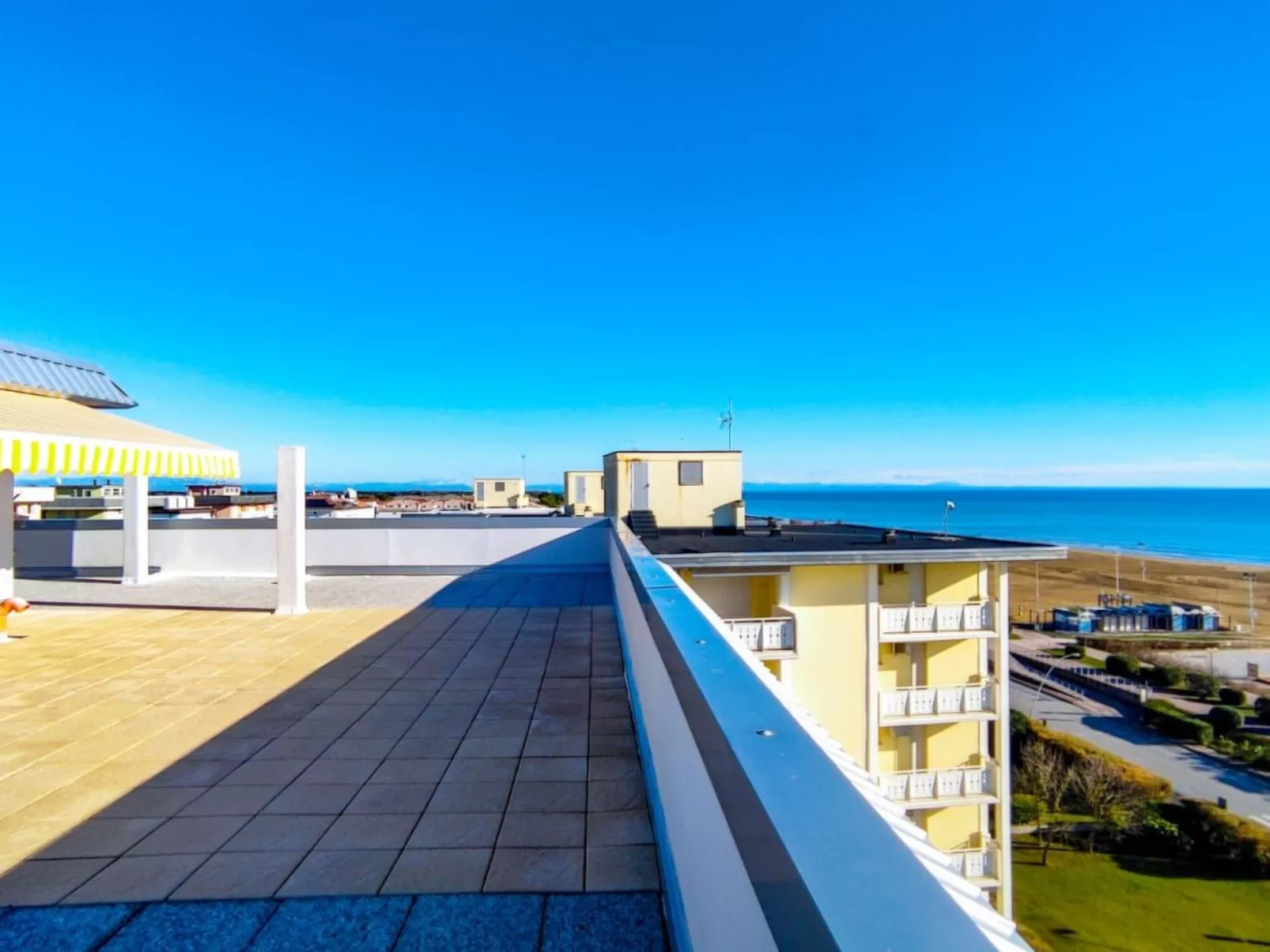 Wohnung 'Franco' in der Nähe des Strandes-Dehors