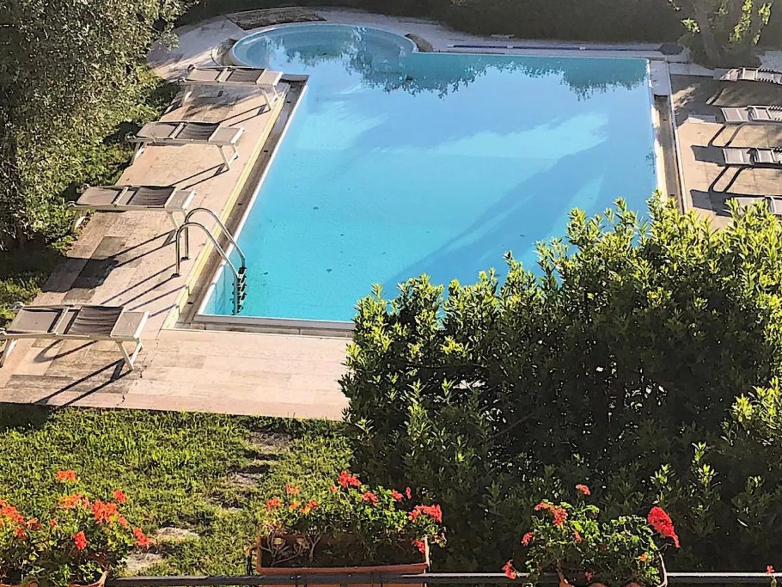 Wohnung mit Seeblick in Villa Elena-Image-tags.info