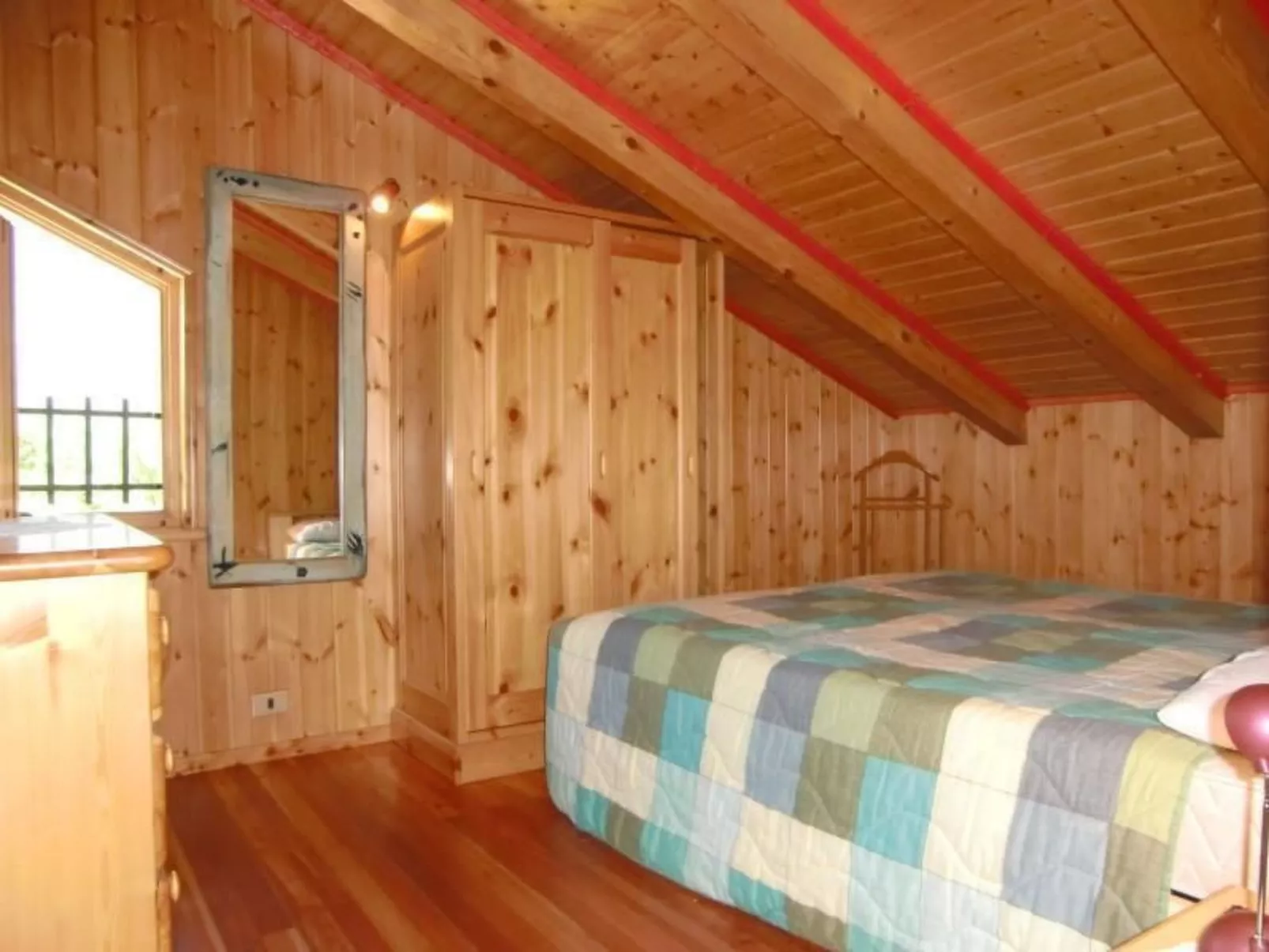 2-stöckige Wohnung mit privatem Gartenbereich-Inside