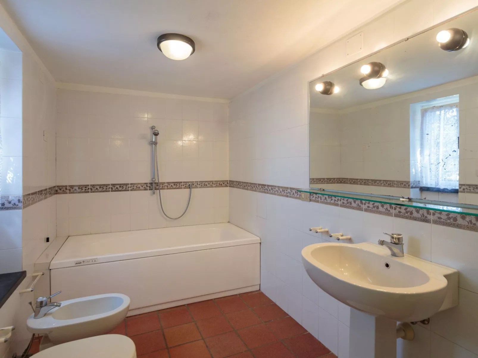 Ferienvilla mit Whirlpool-Dedans