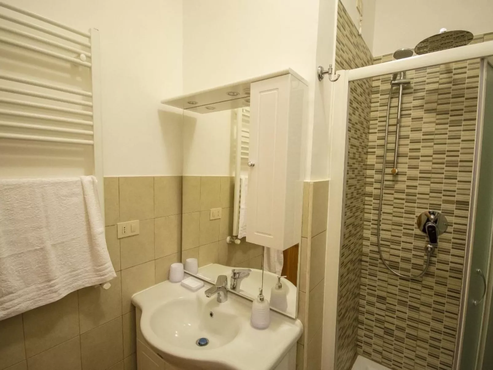 Wohnung in Quartiere Xxix Ponte Mammolo-Image-tags.info