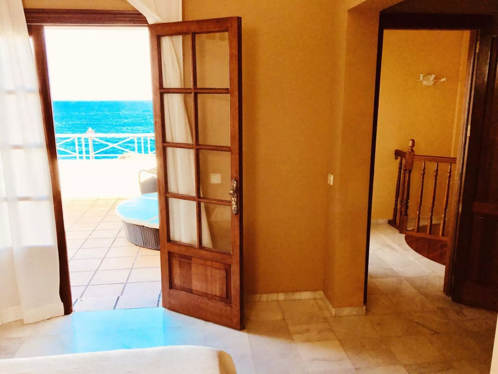 Wunderschöne, umweltfreundliche Villa am Meer-Draußen