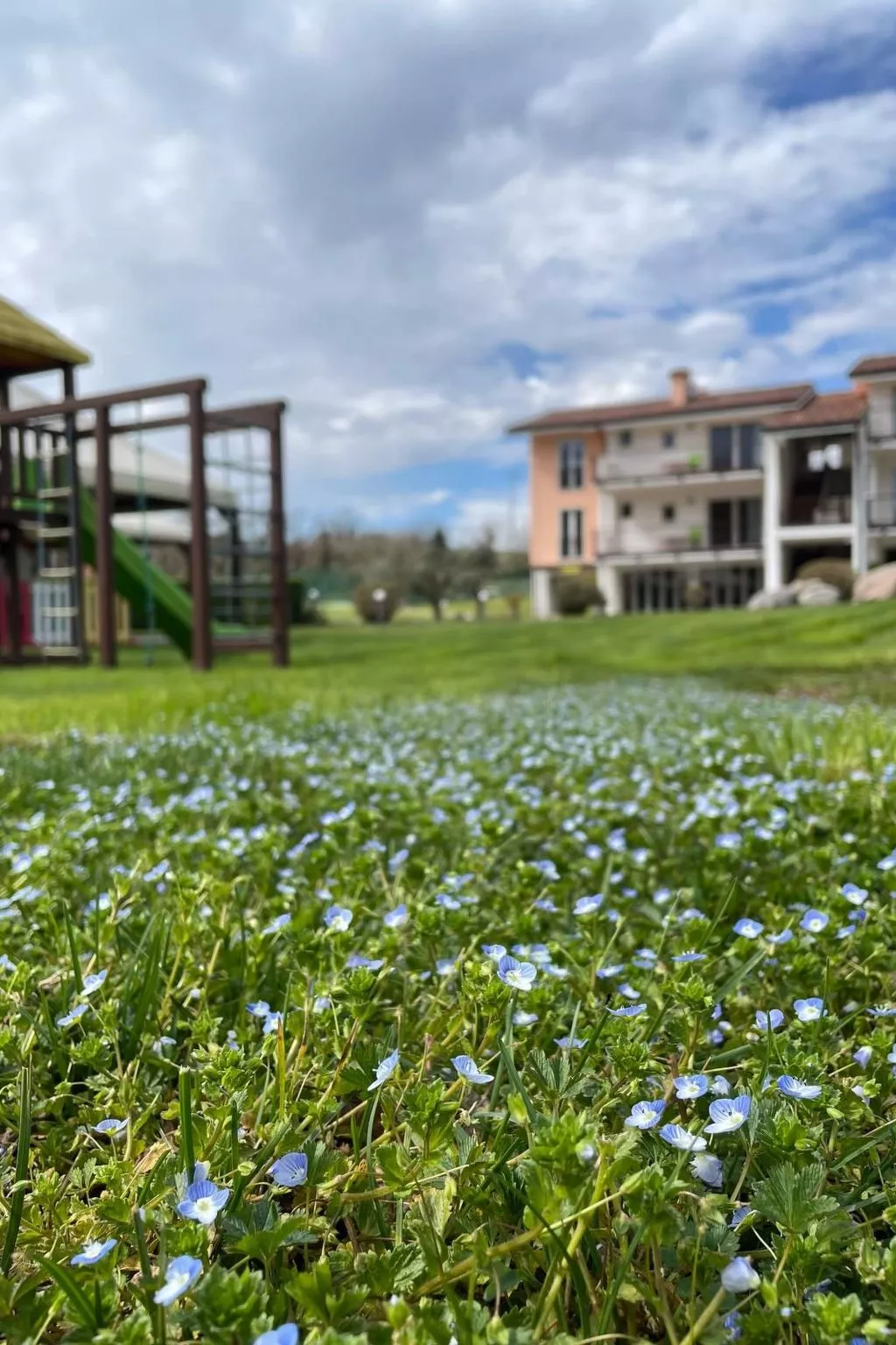 Wohnung in Costermano mit privatem Parkplatz-Dehors