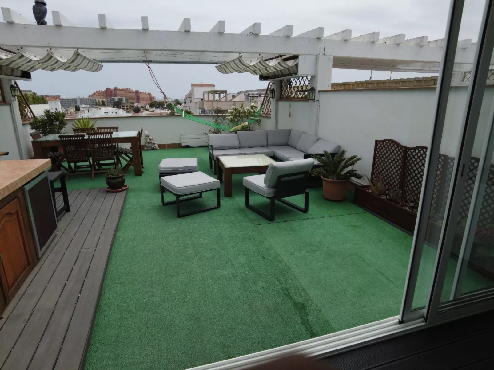 Appartement in Roses mit Grill, gemeinschaftlichem Pool und Terrasse