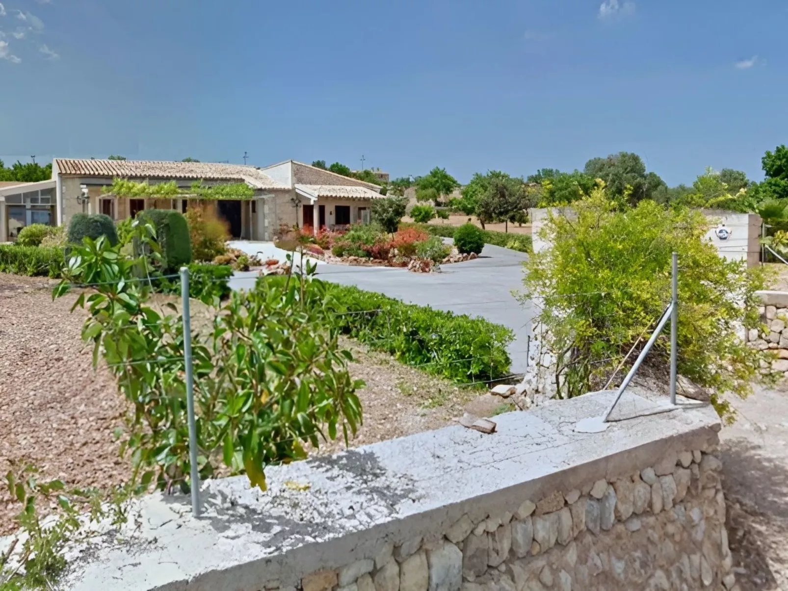 Finca mit großem eingezäunten Pool und Klimaanlage. - Outside