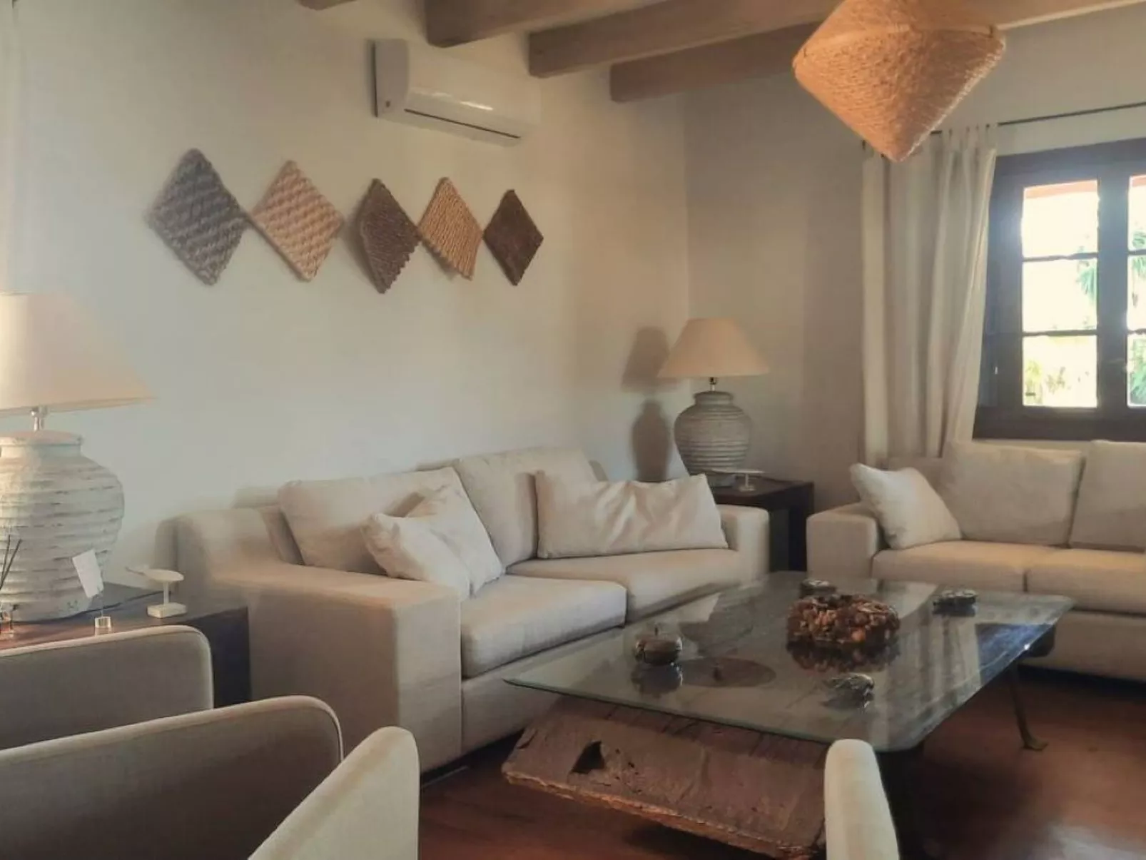 Charmante Familienvilla am Meer von Son Veri-Image-tags.info