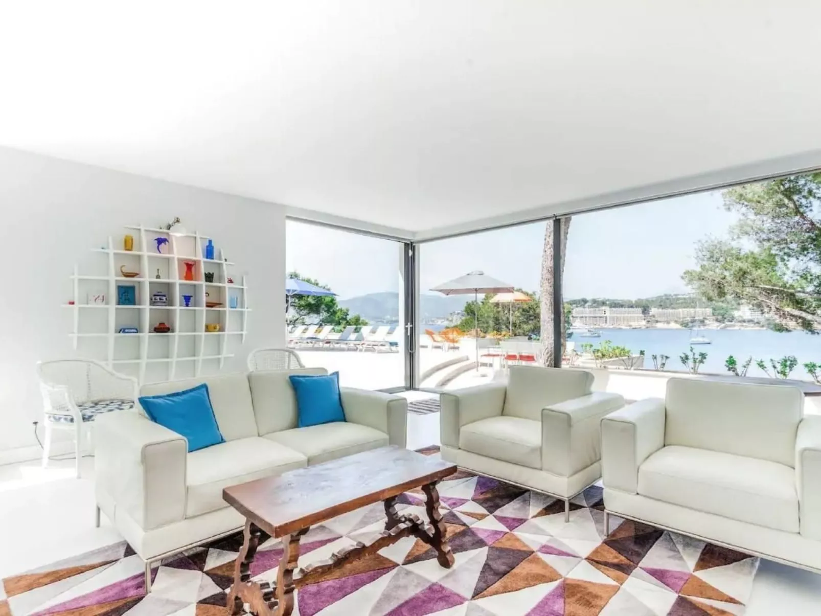 "Casa Blau Villa"-Inside