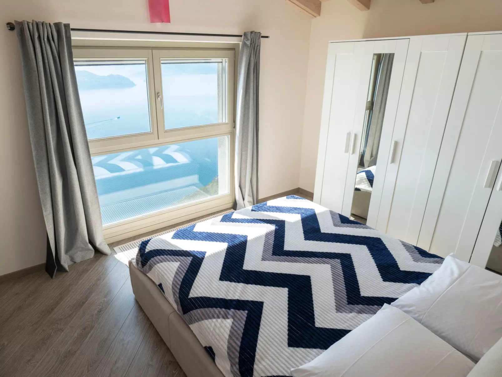 Cherubino 2", Dreizimmerwohnung mit Pool und Terrasse-Inside