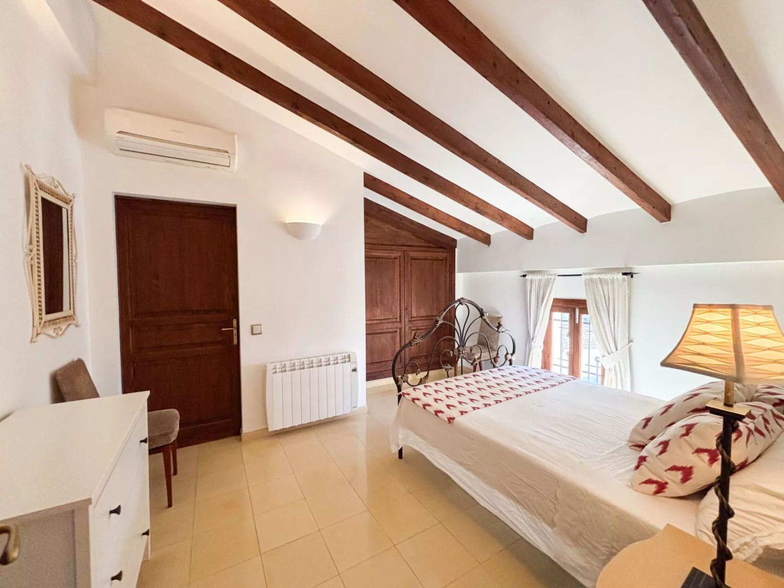 Villa Nekazabal-Drinnen