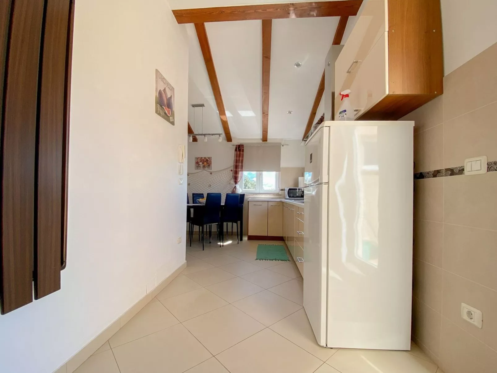 Sabina-Image-tags.info