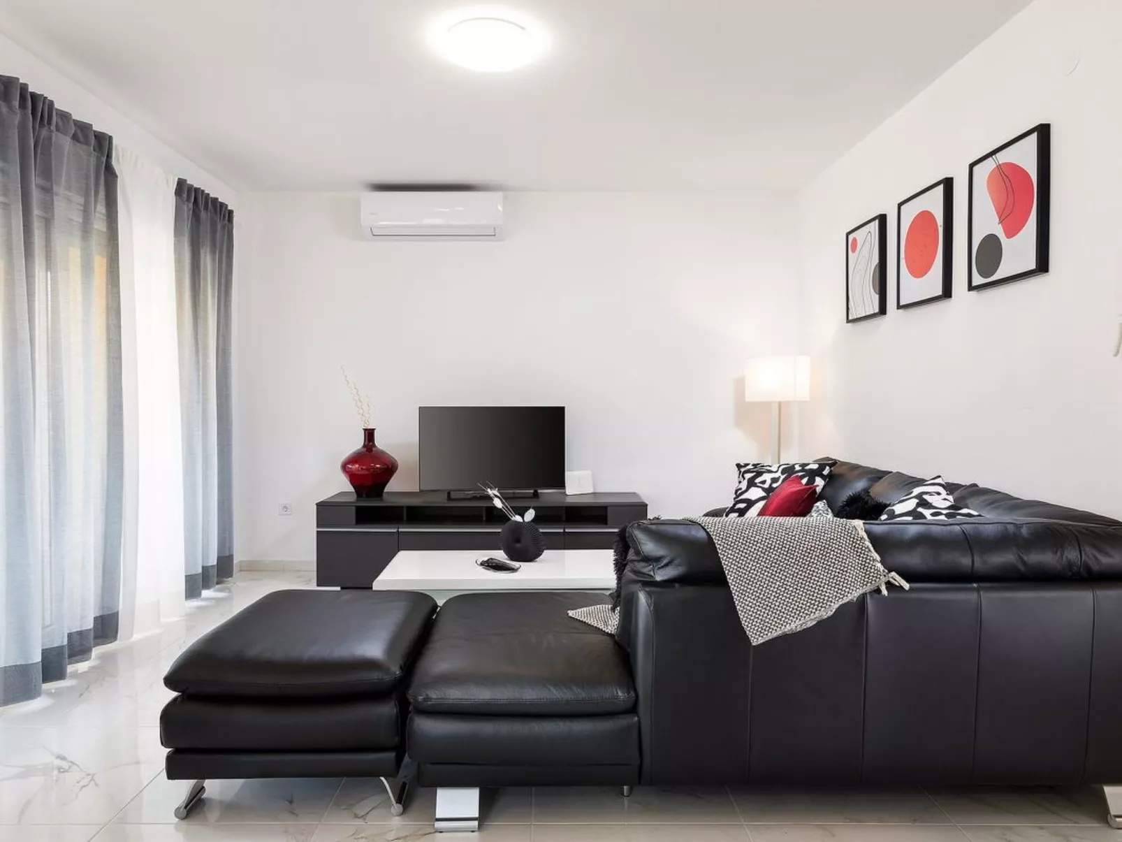 Wohnung mit Terrasse - Inside