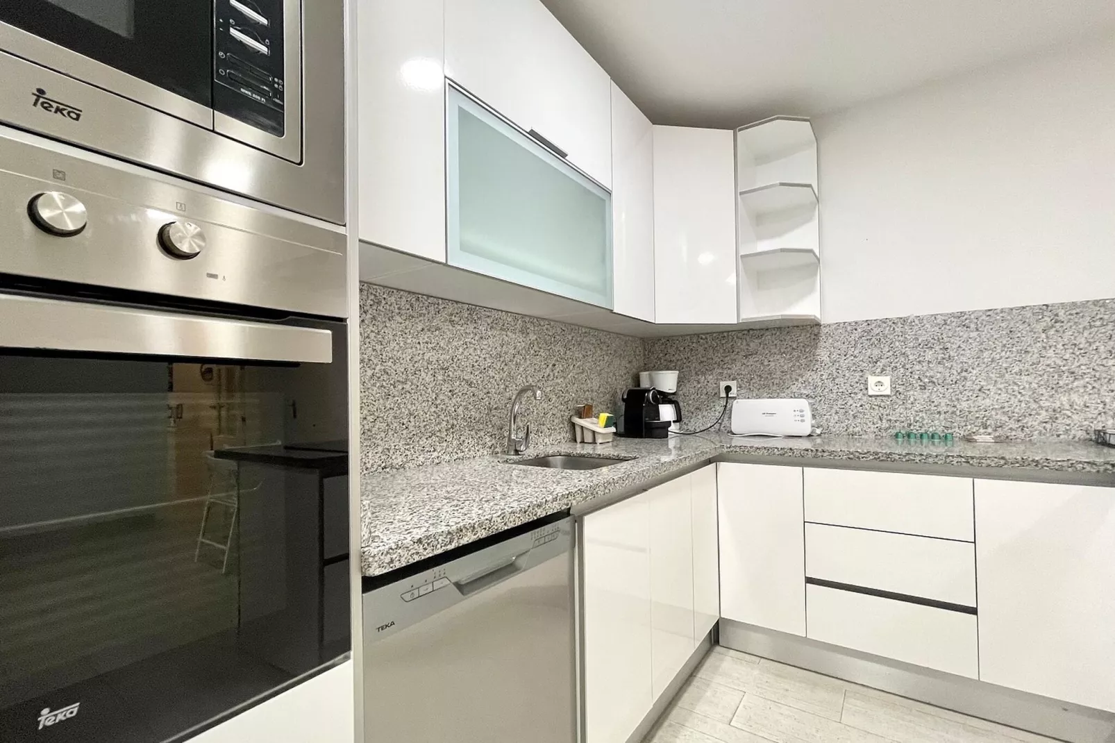 Villa Playa & Golf II-Kitchen