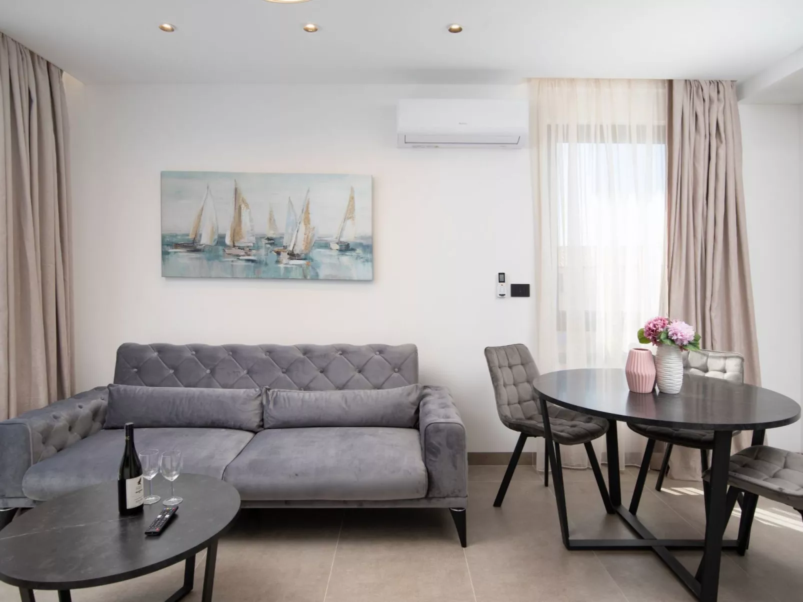 Amore Bijeca - B4-Inside