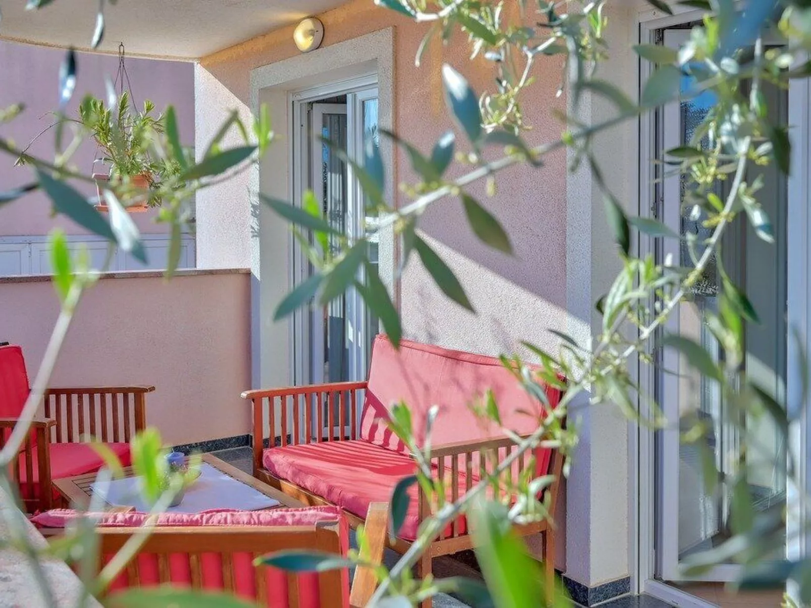 Modernes und komfortables Wohnen in der Wohnung-Dehors