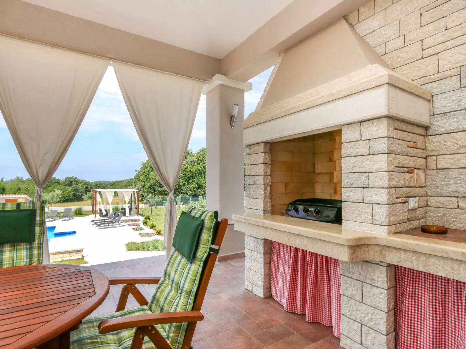 Villa "Tara" mit privatem Pool-Dehors