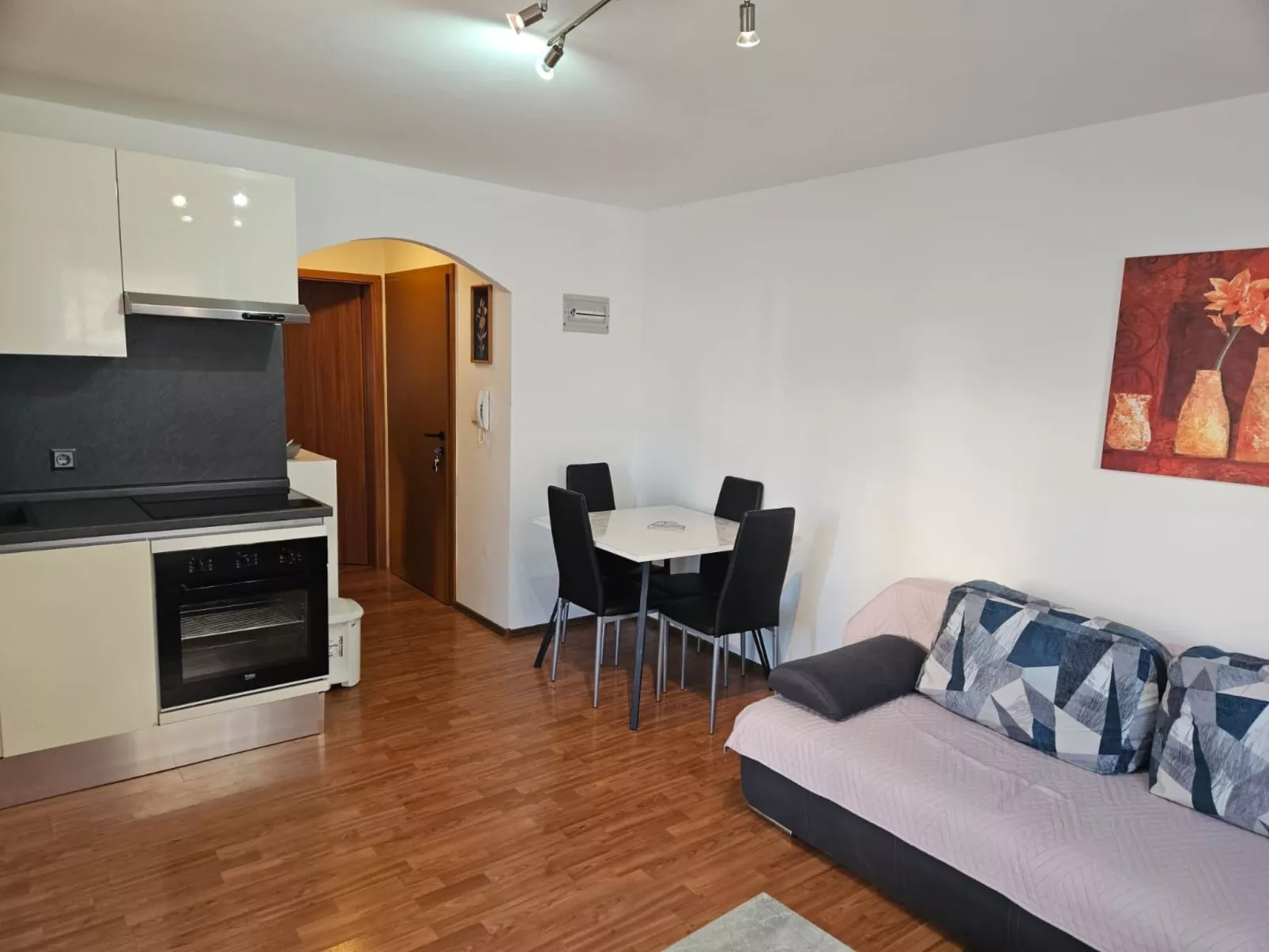 Wohnung "Terracotta" mit Terrasse-Drinnen