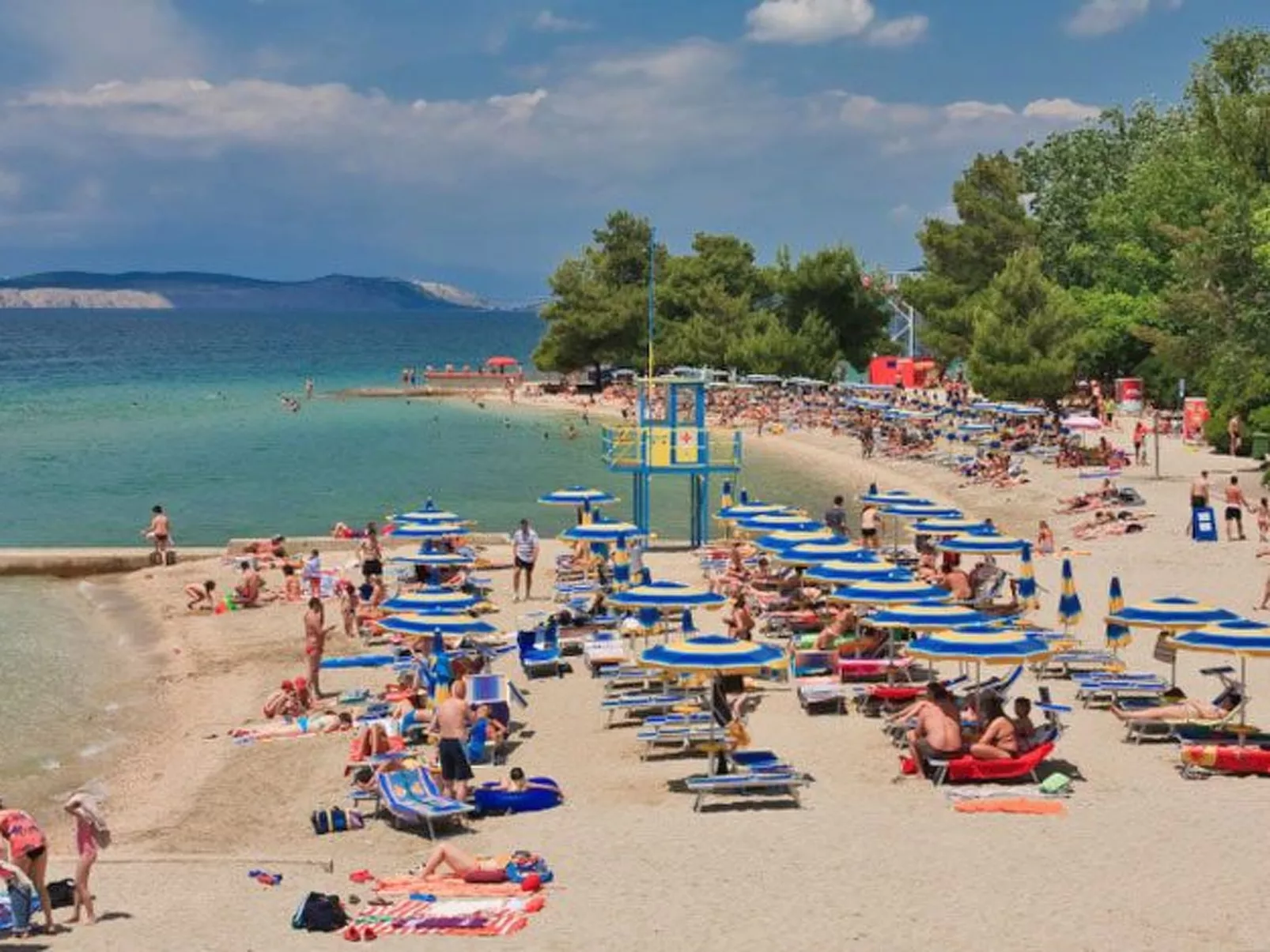 Wohnung in Crikvenica mit Terrasse-Draußen