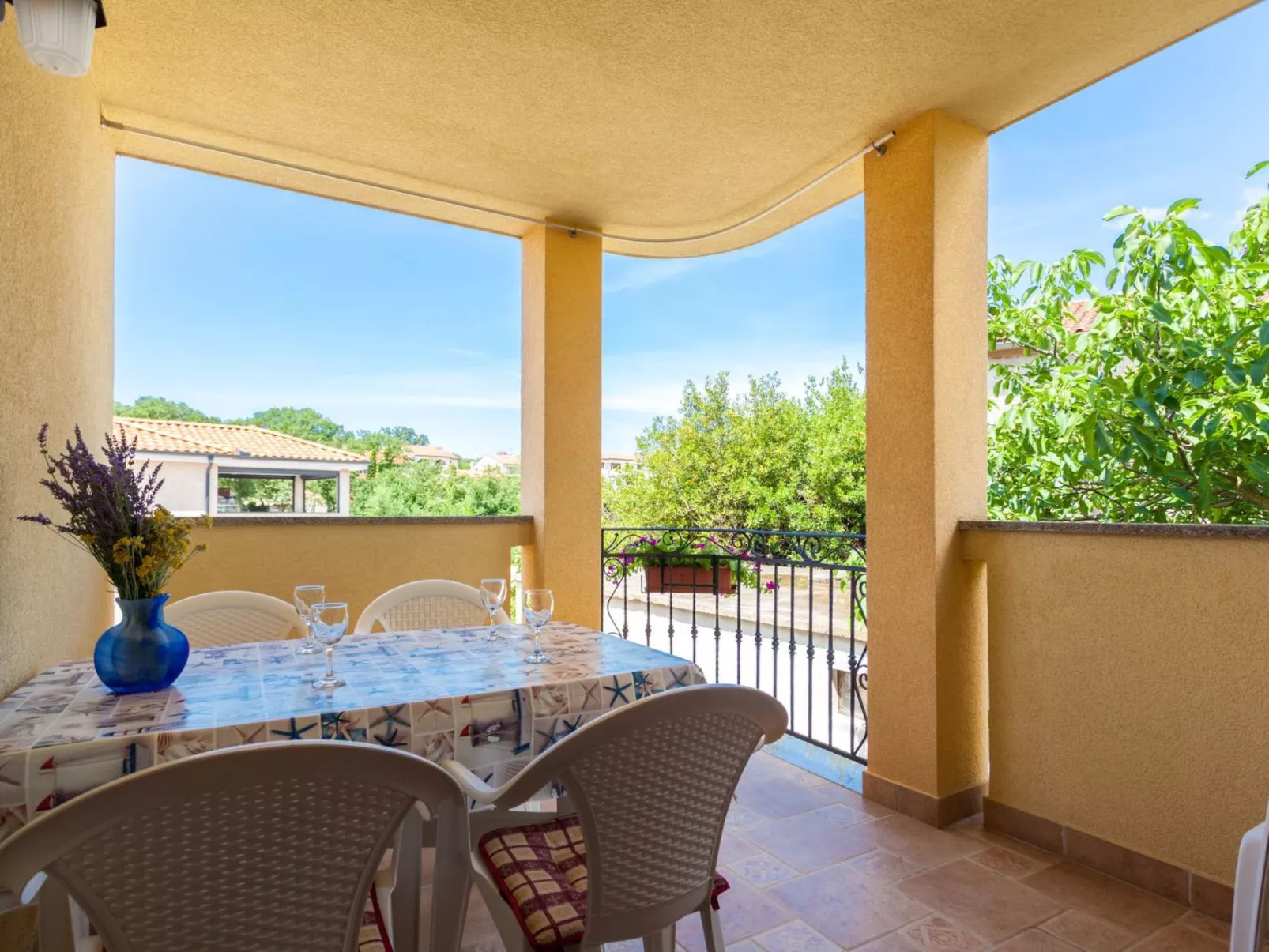 In der Nähe des Meeres, schöne und moderne Wohnung-Drinnen