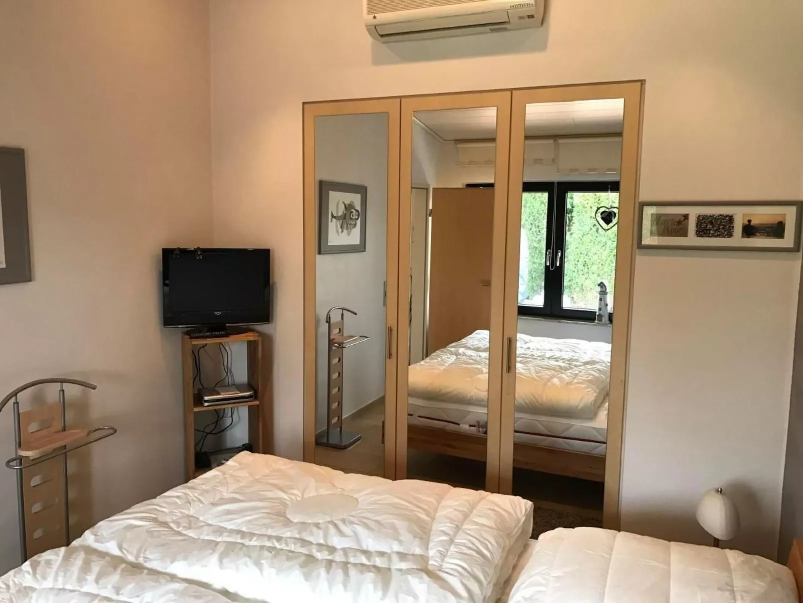 E13 Ferienhaus mit Garten, Terrasse und Deichbli-Inside