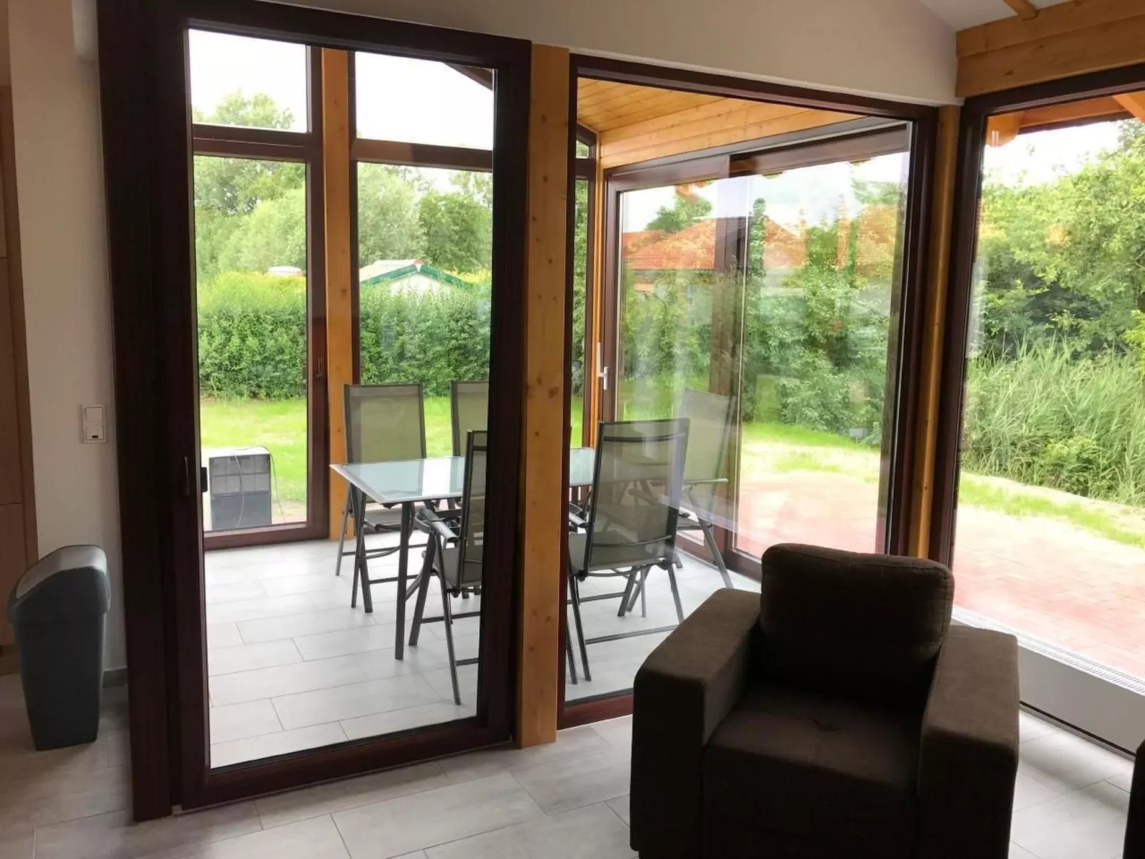 E17 Ferienhaus mit Wintergarten und Terrasse-Inside
