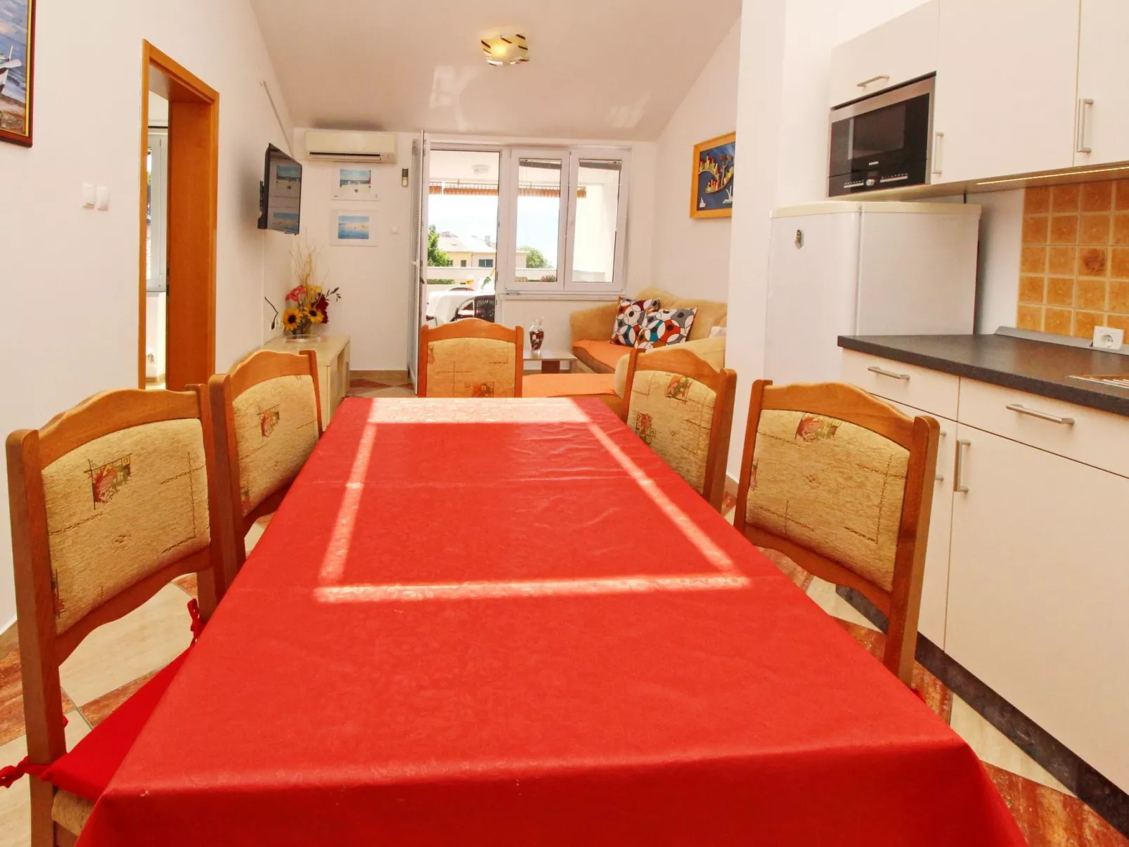 Charmante Ferienwohnung in Baška mit Eigenem Balkon-Dedans