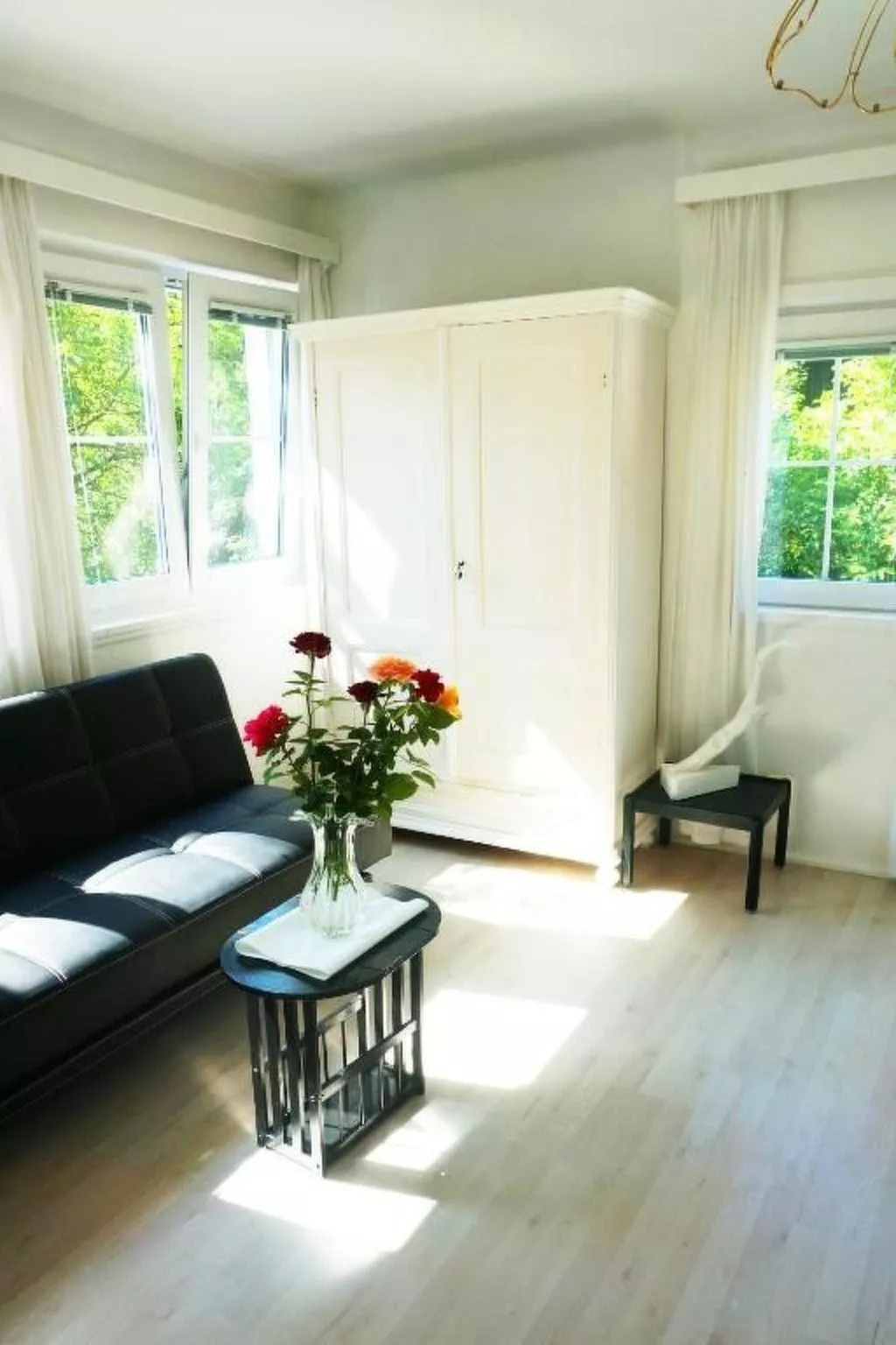 Black & White-Inside