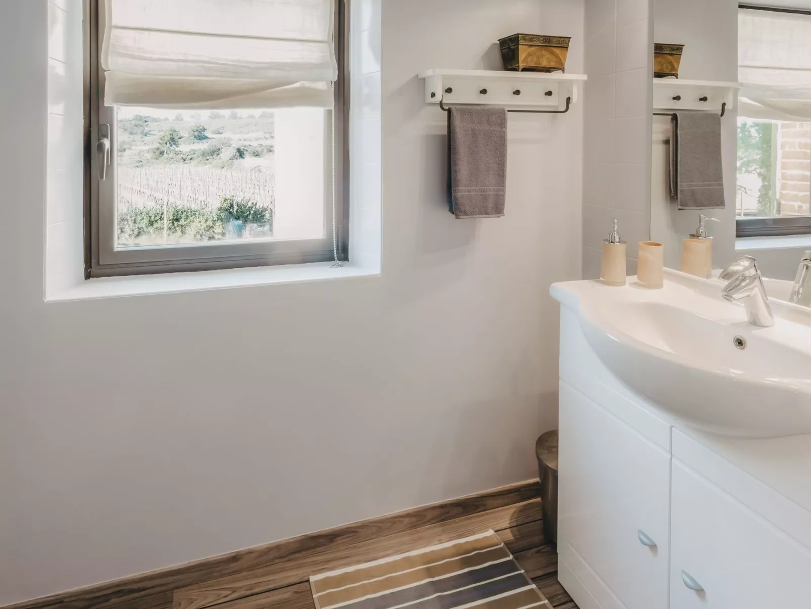 Charmante Ferienwohnung mit Terrasse und Pool